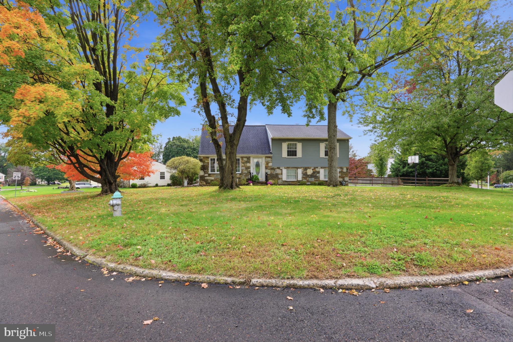 1131 Tomlinson Rd, Southampton, PA 18966 photo