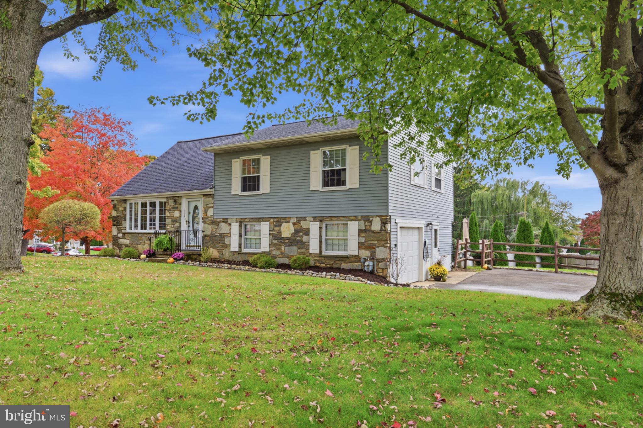 1131 Tomlinson Rd, Southampton, PA 18966 photo
