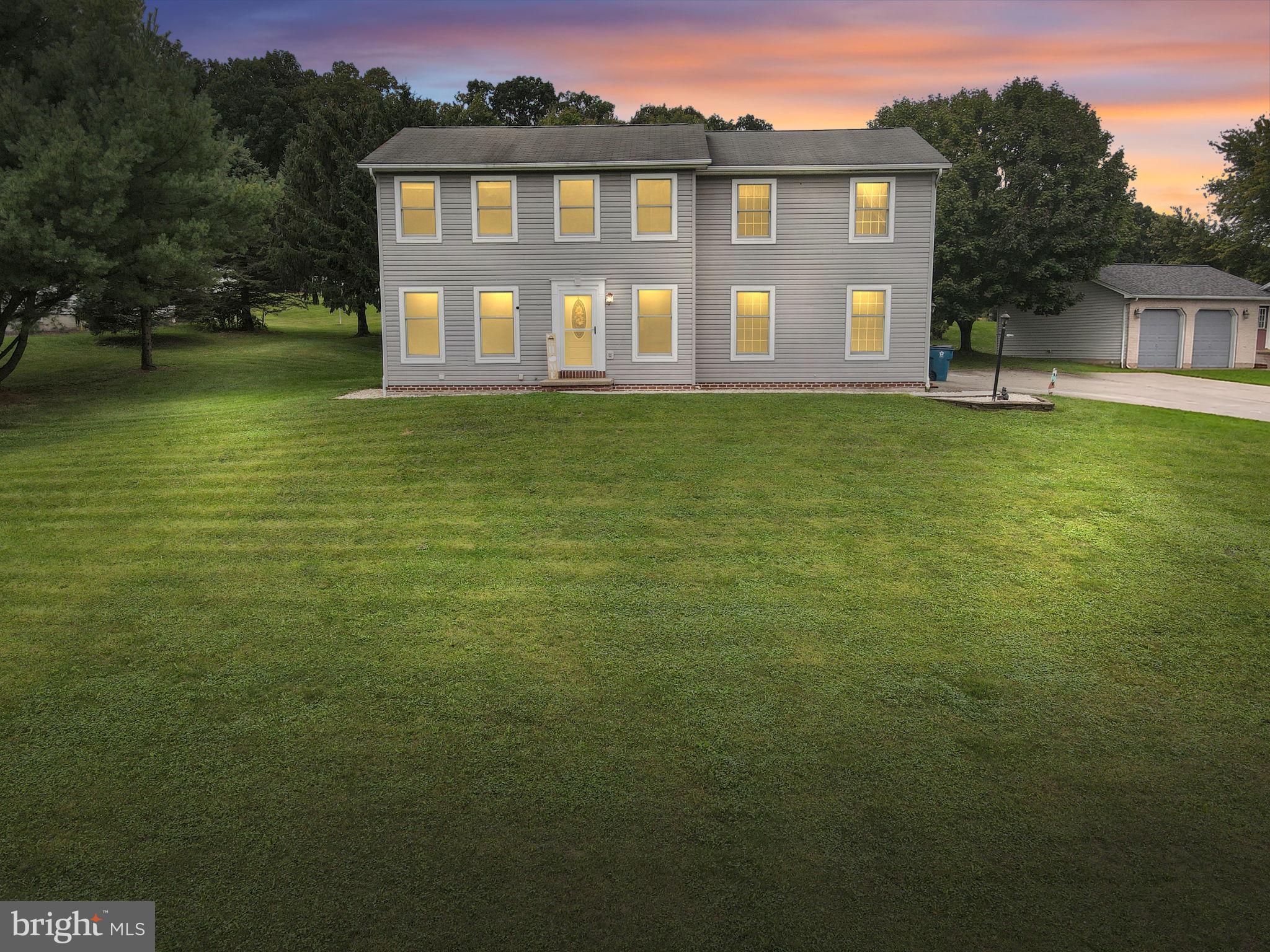 2389 Meetinghouse Rd, Spring Grove, PA 17362