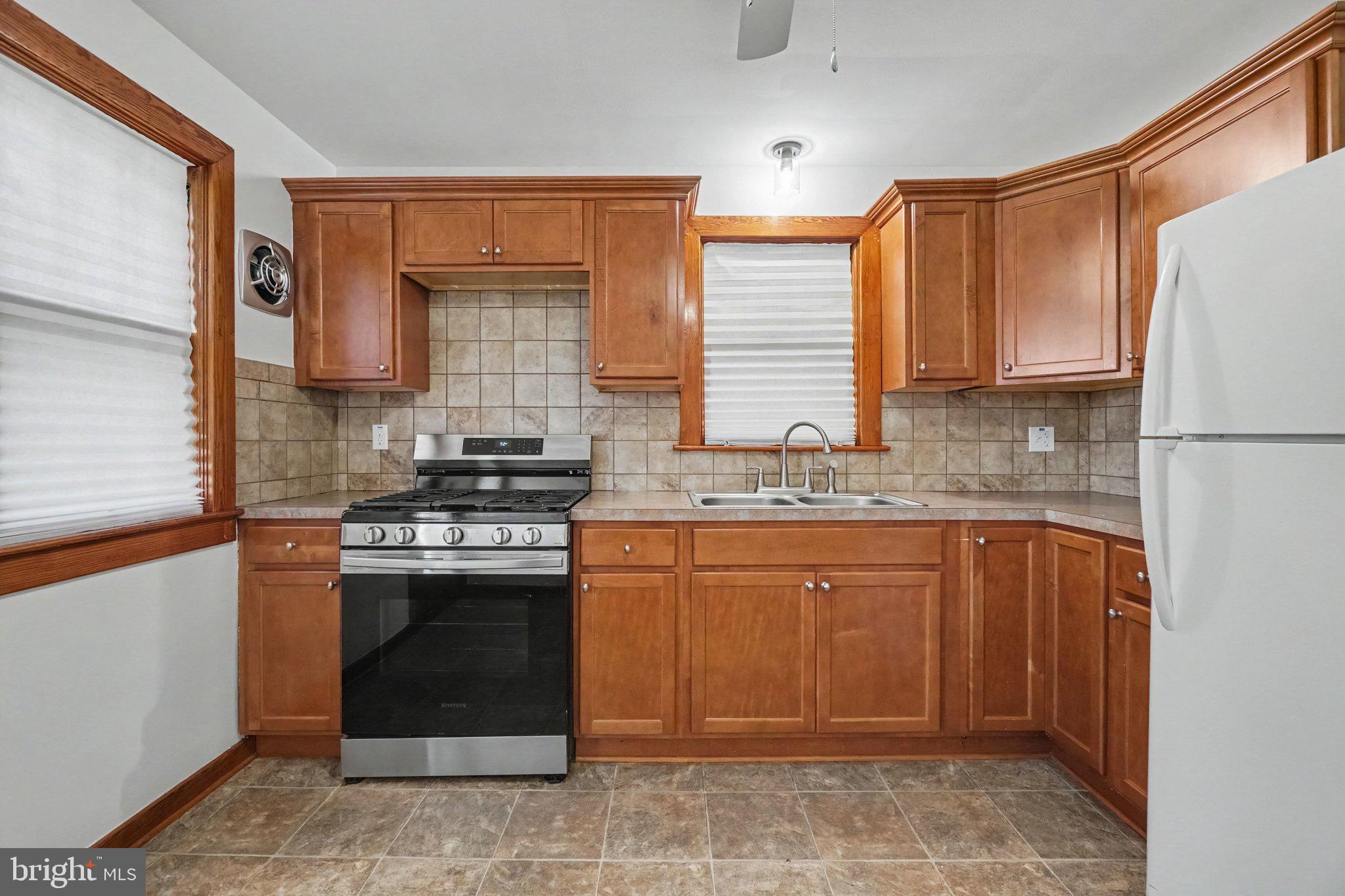 314 Mckinley Ave, Hanover, PA 17331 photo