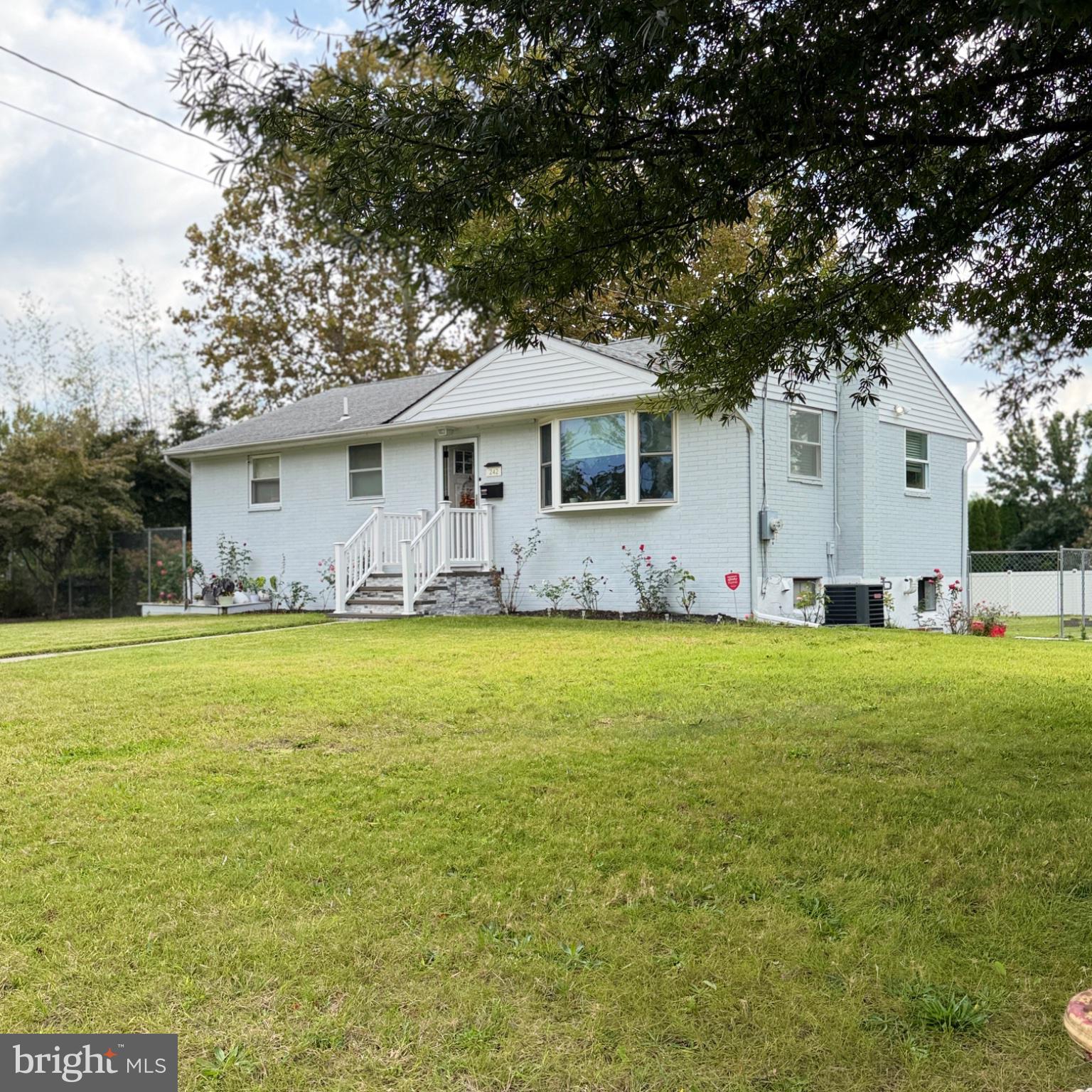 242 Morton Ave, Paulsboro, NJ 08066 photo