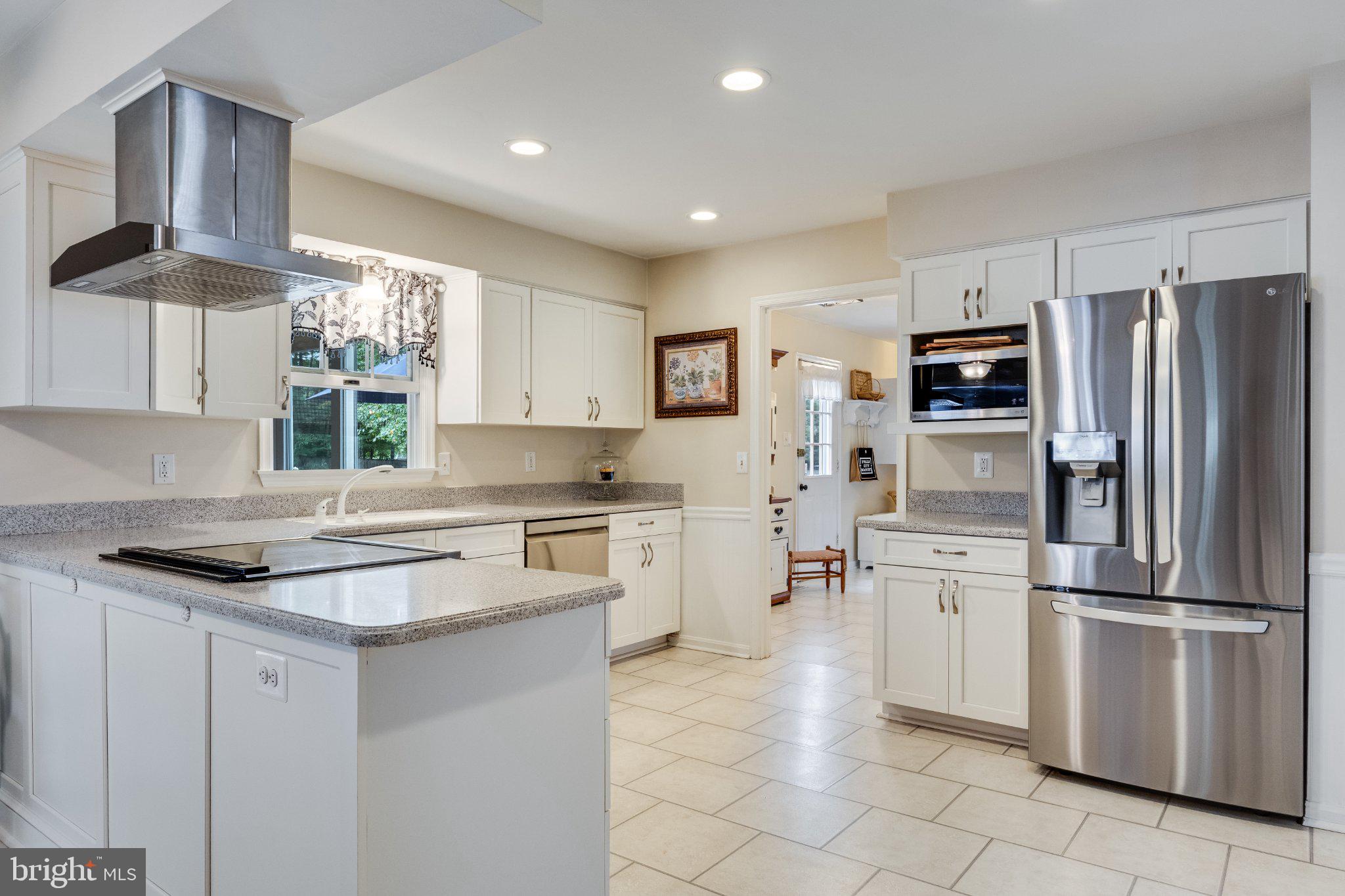 9720 Huntley Dr, La Plata, MD 20646 photo