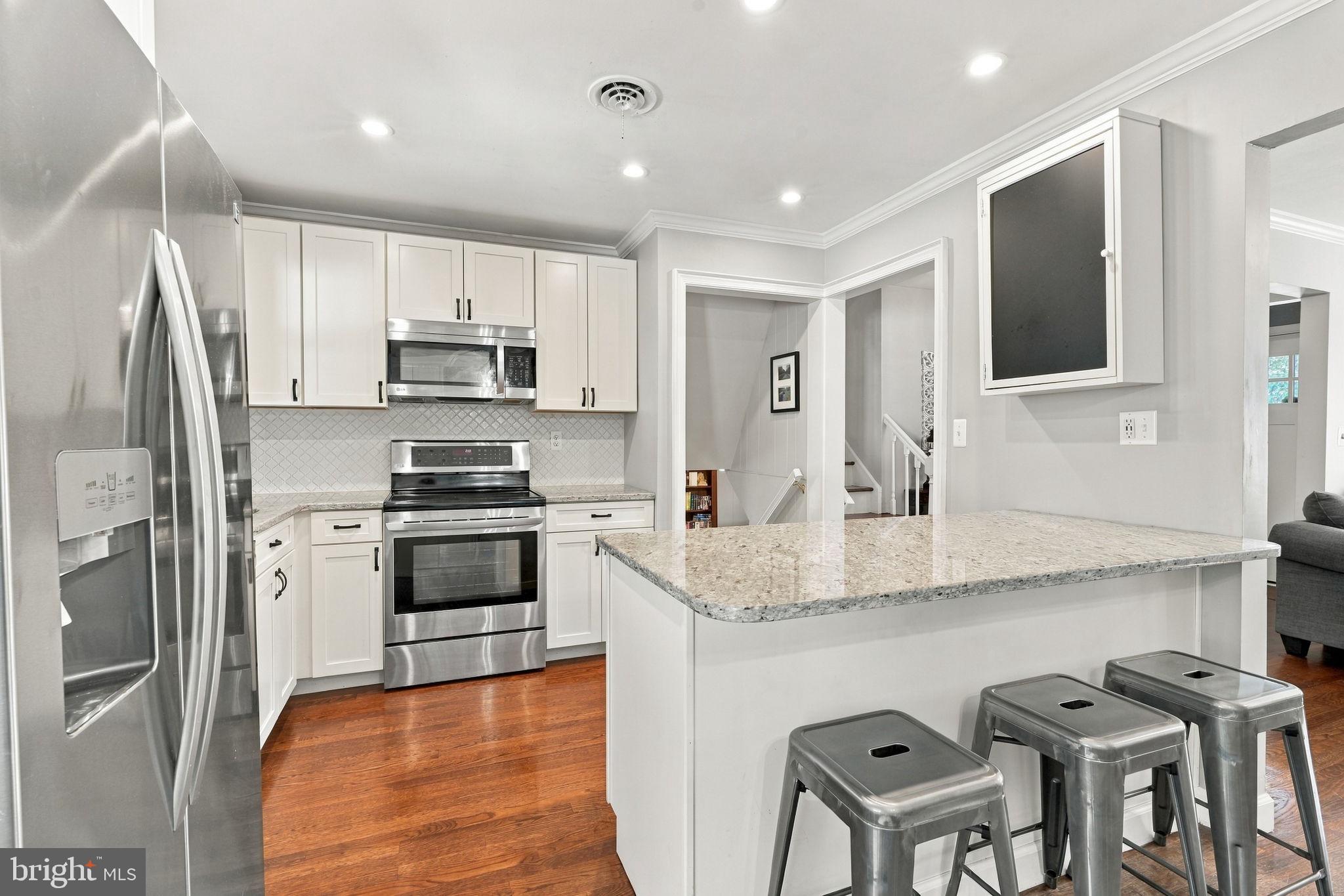 18 Oakdale Blvd, Hadley, PA 19067 photo
