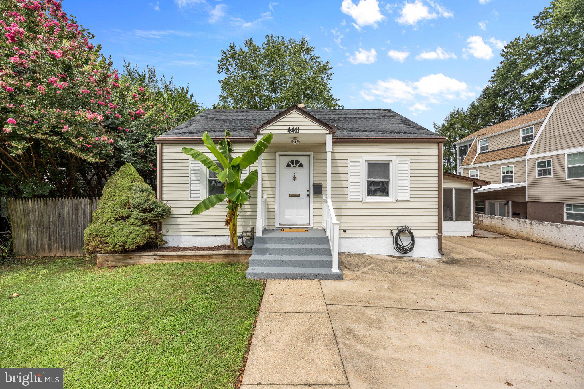4411 Bennion Rd, Silver Spring, MD 20906