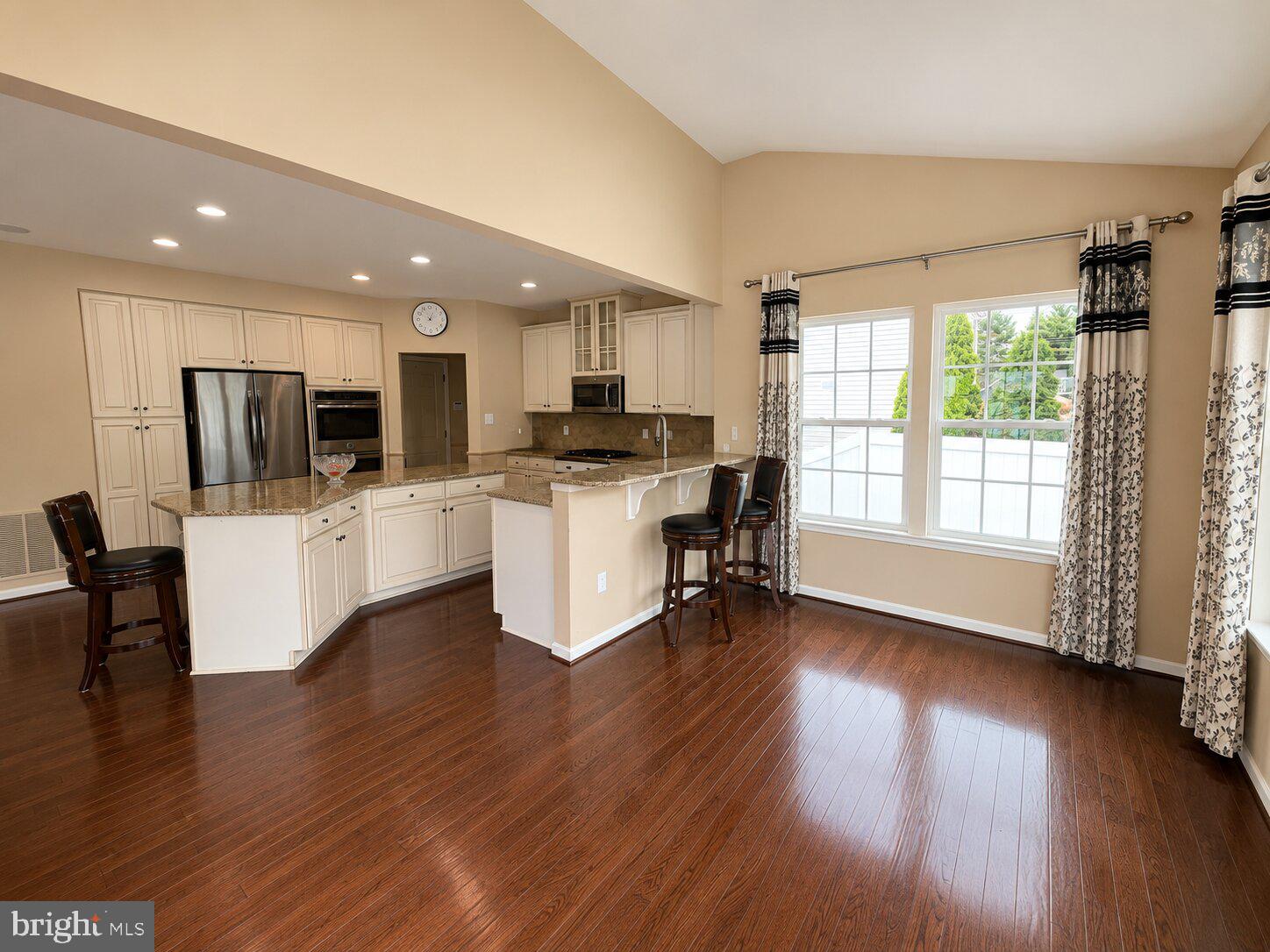 5 Goodyear Ln, Burlington, NJ 08016 photo