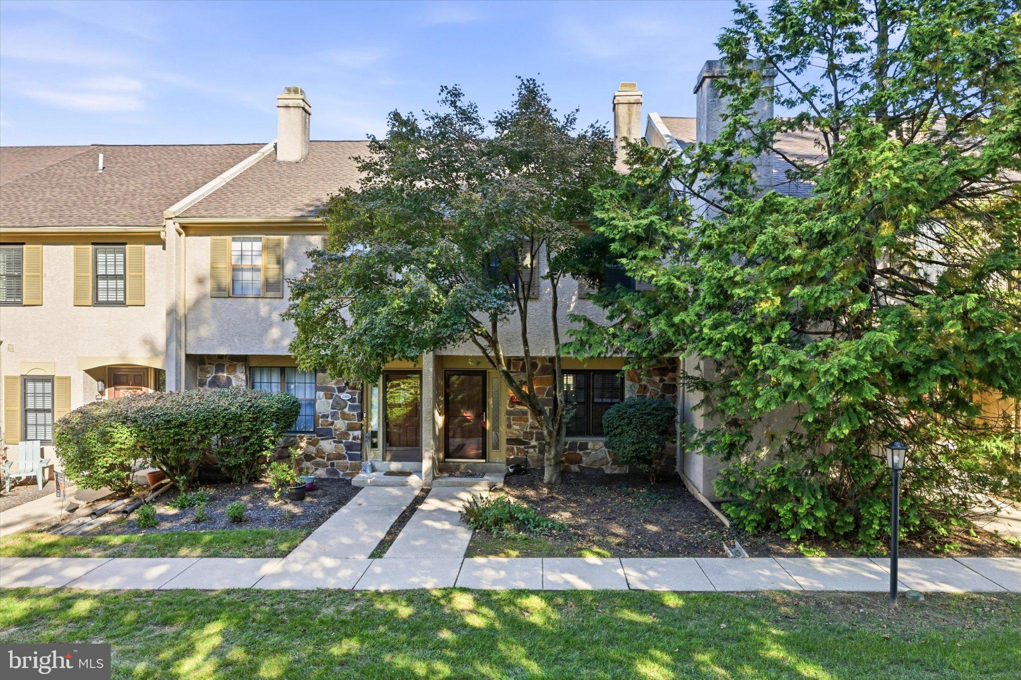 2306 Winterbridge Ln, West Chester, PA 19382