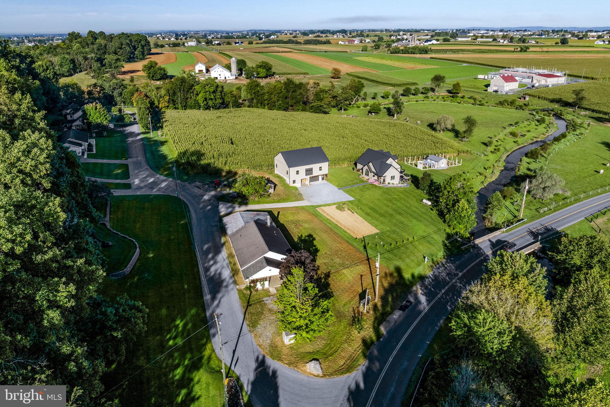 716 Maple Grove Rd, New Holland, PA 17557