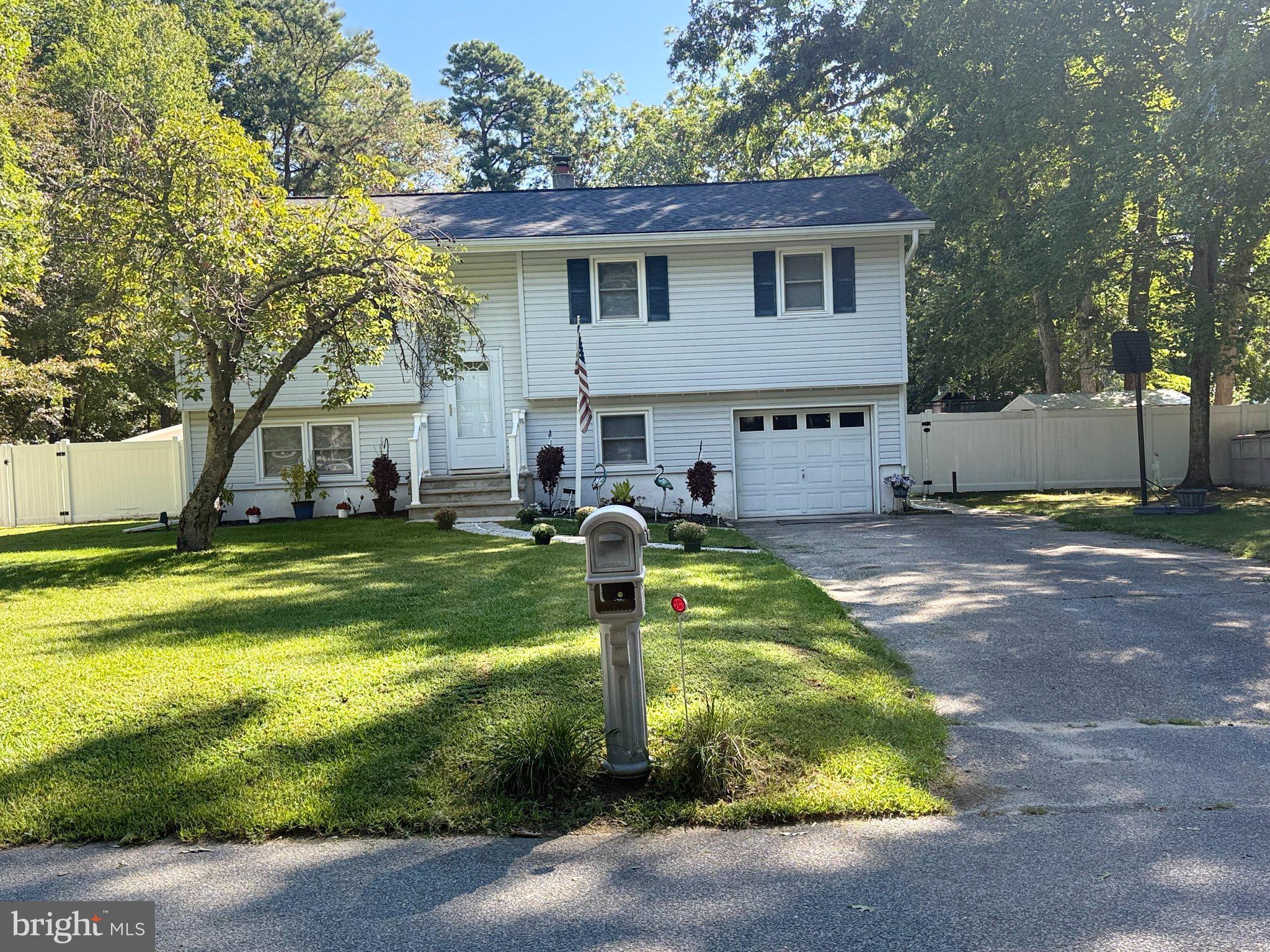 43 Walter Dr, Jackson, NJ 08527