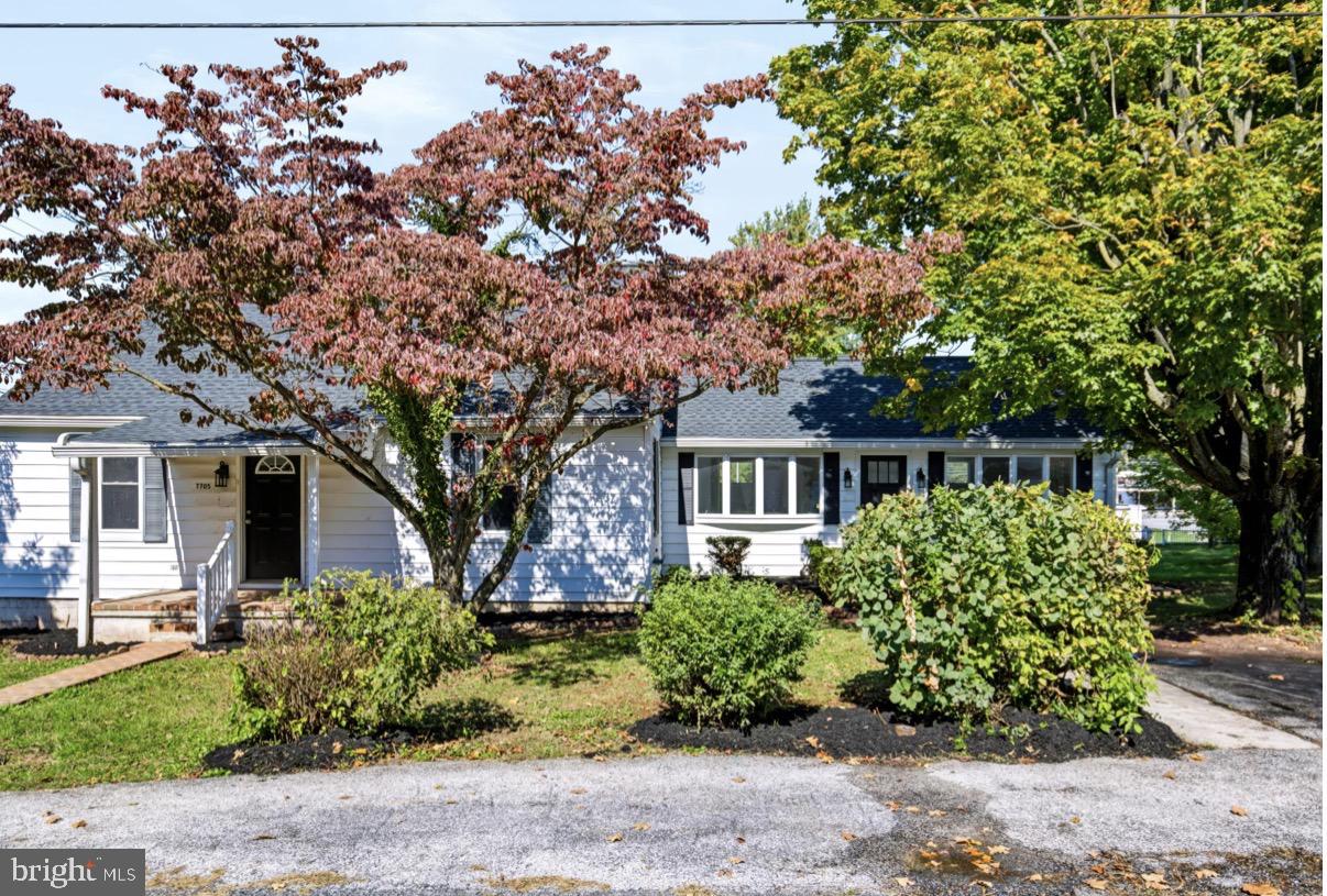 7705 Altland Ave, Abbottstown, PA 17301