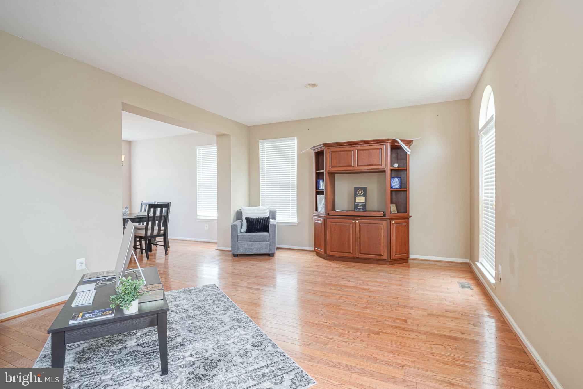 296 Rushfoil Dr, Williamstown, NJ 08094 photo