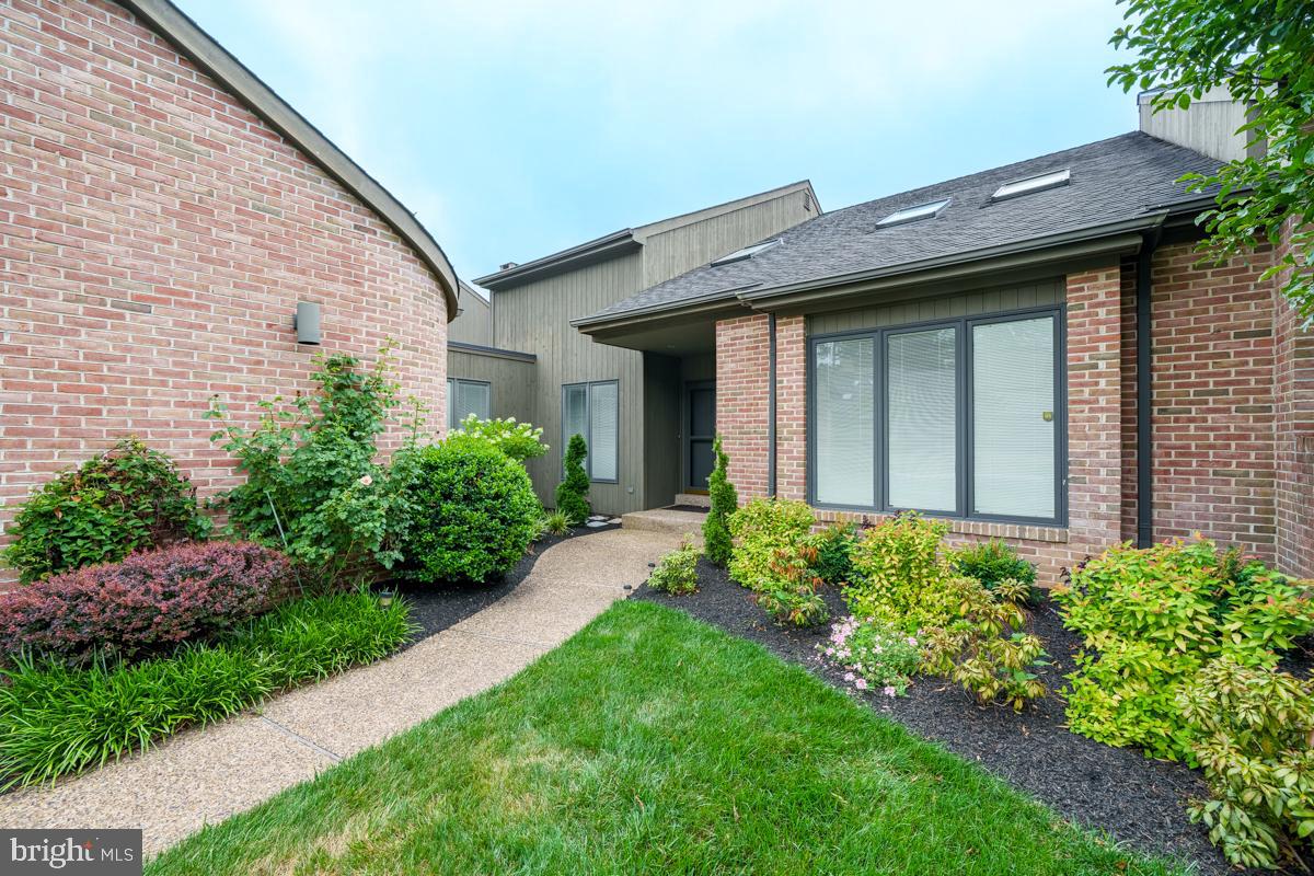 109 Downs Dr, Wilmington, DE 19807 photo