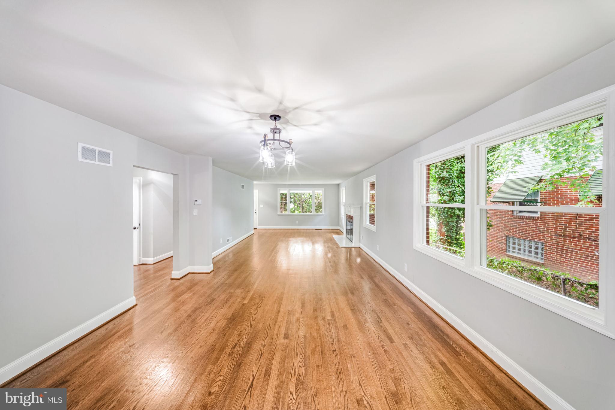 916 E Belvedere Ave, Baltimore, MD 21212 photo