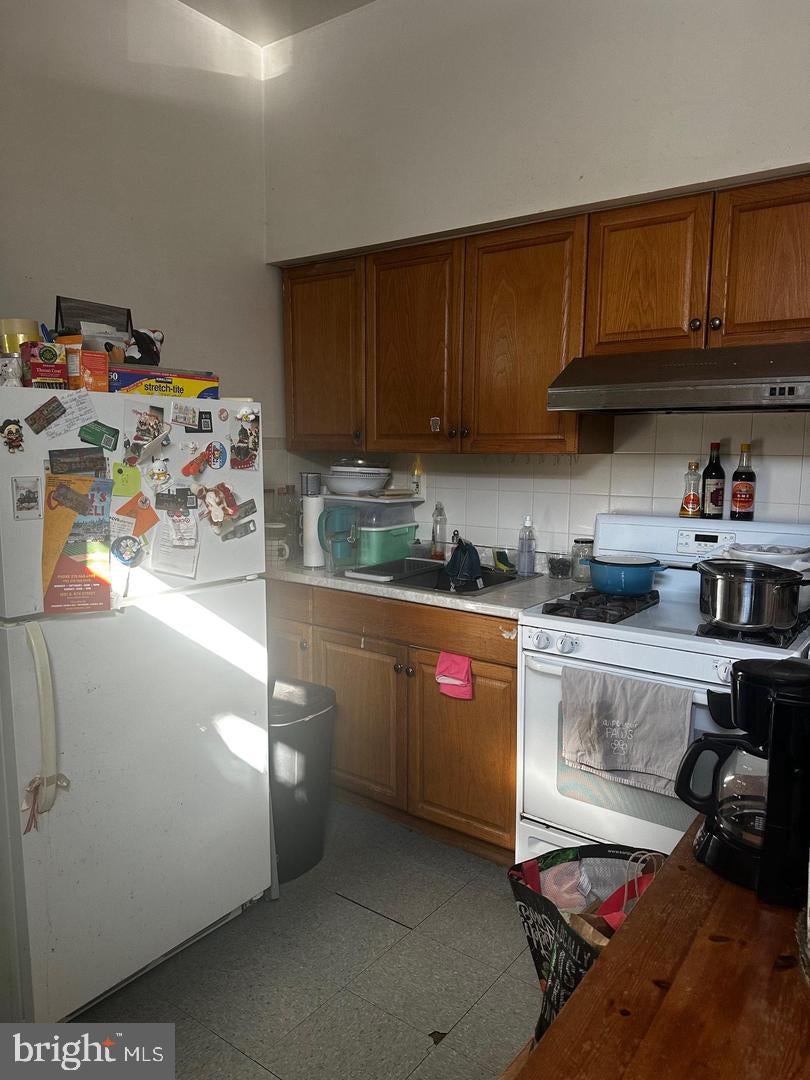 1447 S 9th St, Philadelphia, PA 19147 photo