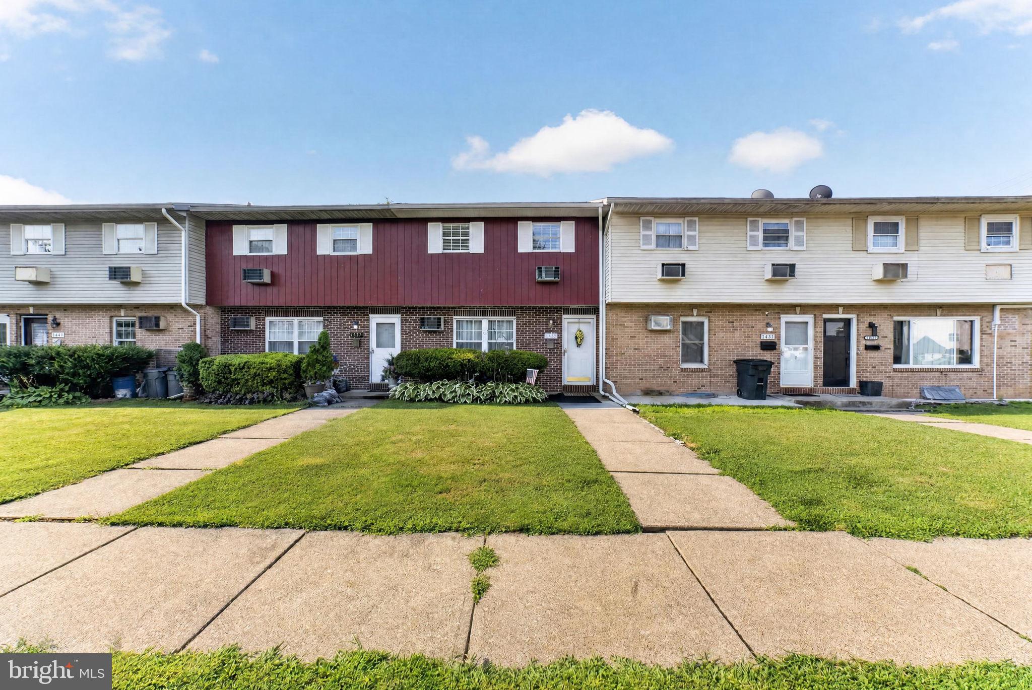 1349 Stanford Rd, Bethlehem, PA 18018