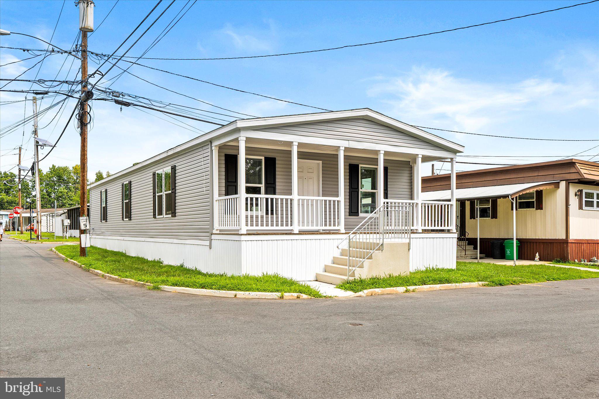 414 Walnut St, Robbinsville, NJ 08691