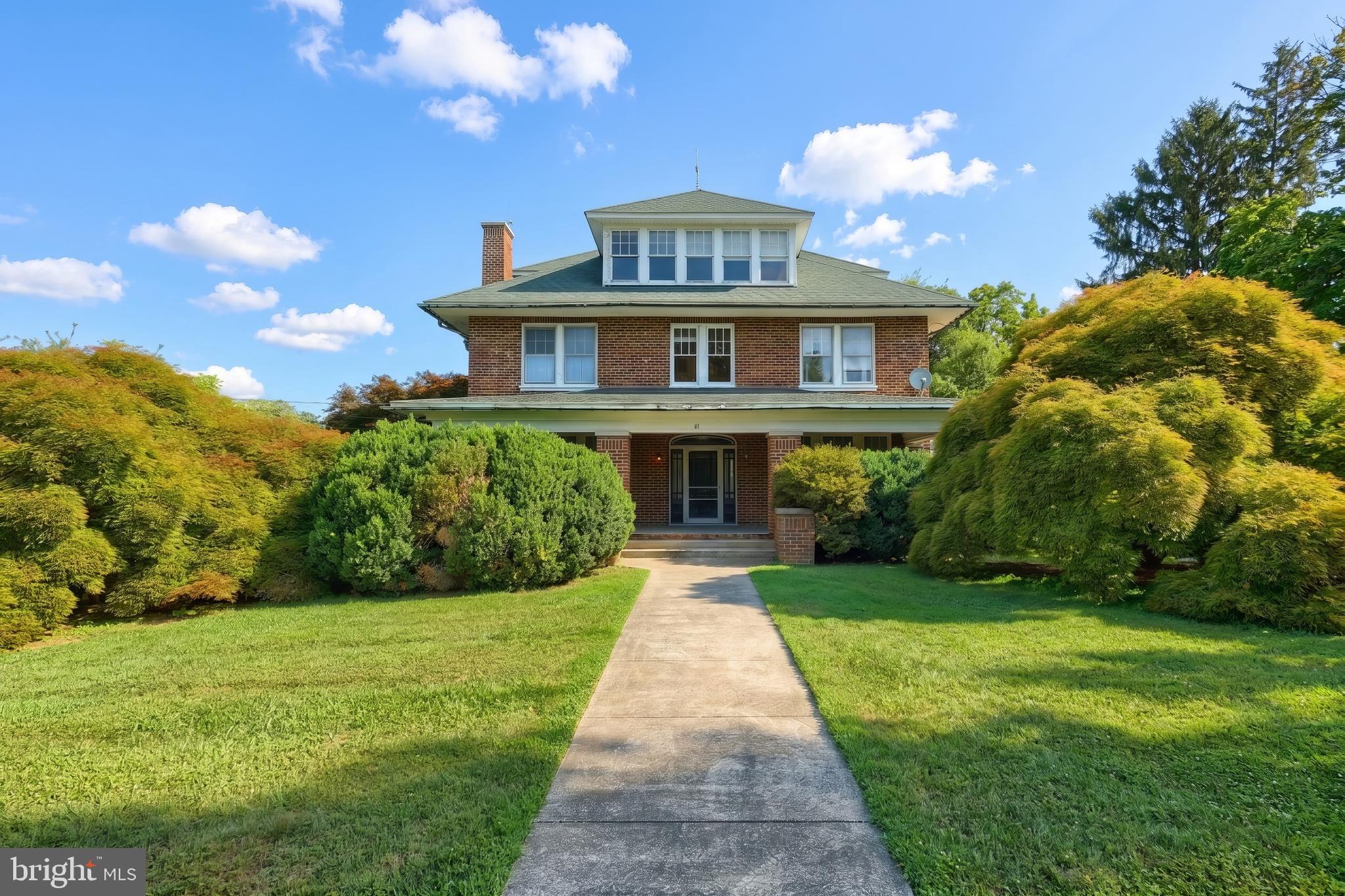41 W Main St, Fawn Grove, PA 17321 photo