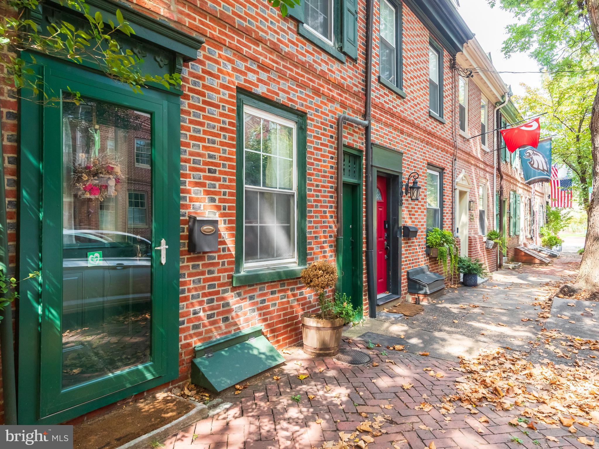 306 Lawrence St, Philadelphia, PA 19106