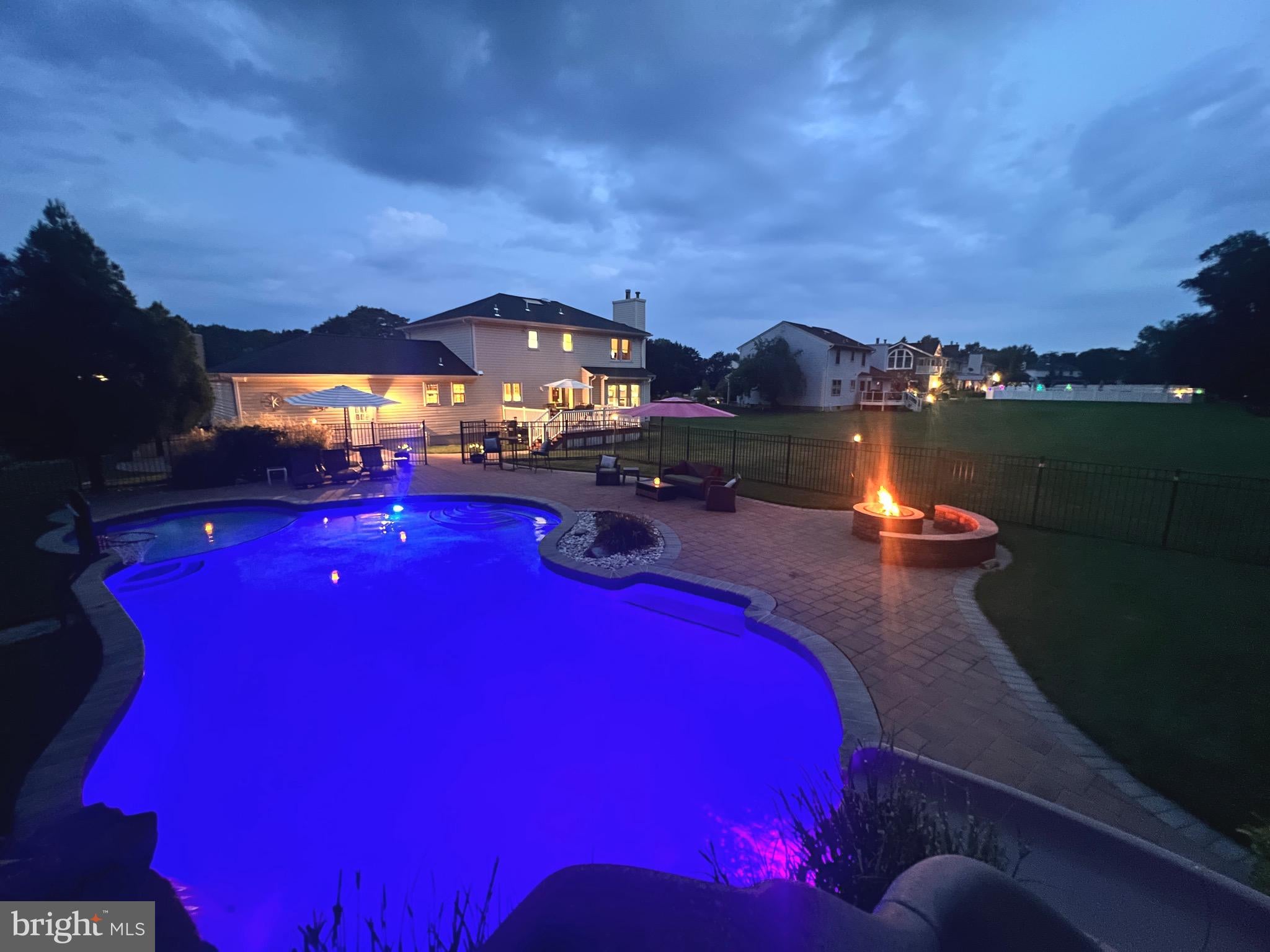 10 Timber Wolf Dr, Hampton, NJ 08620