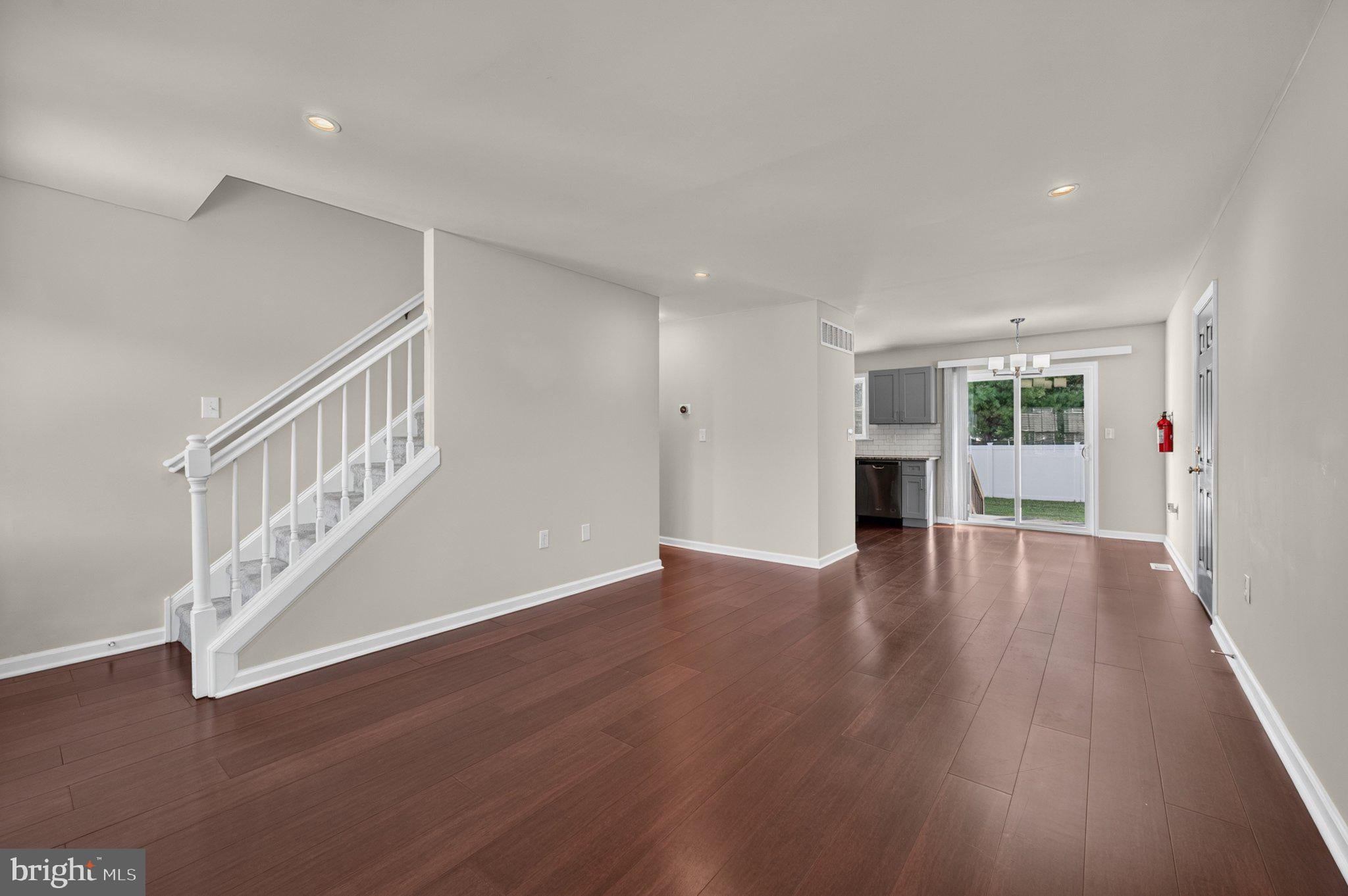 114 Sunset Dr, Mount Royal, NJ 08061 photo