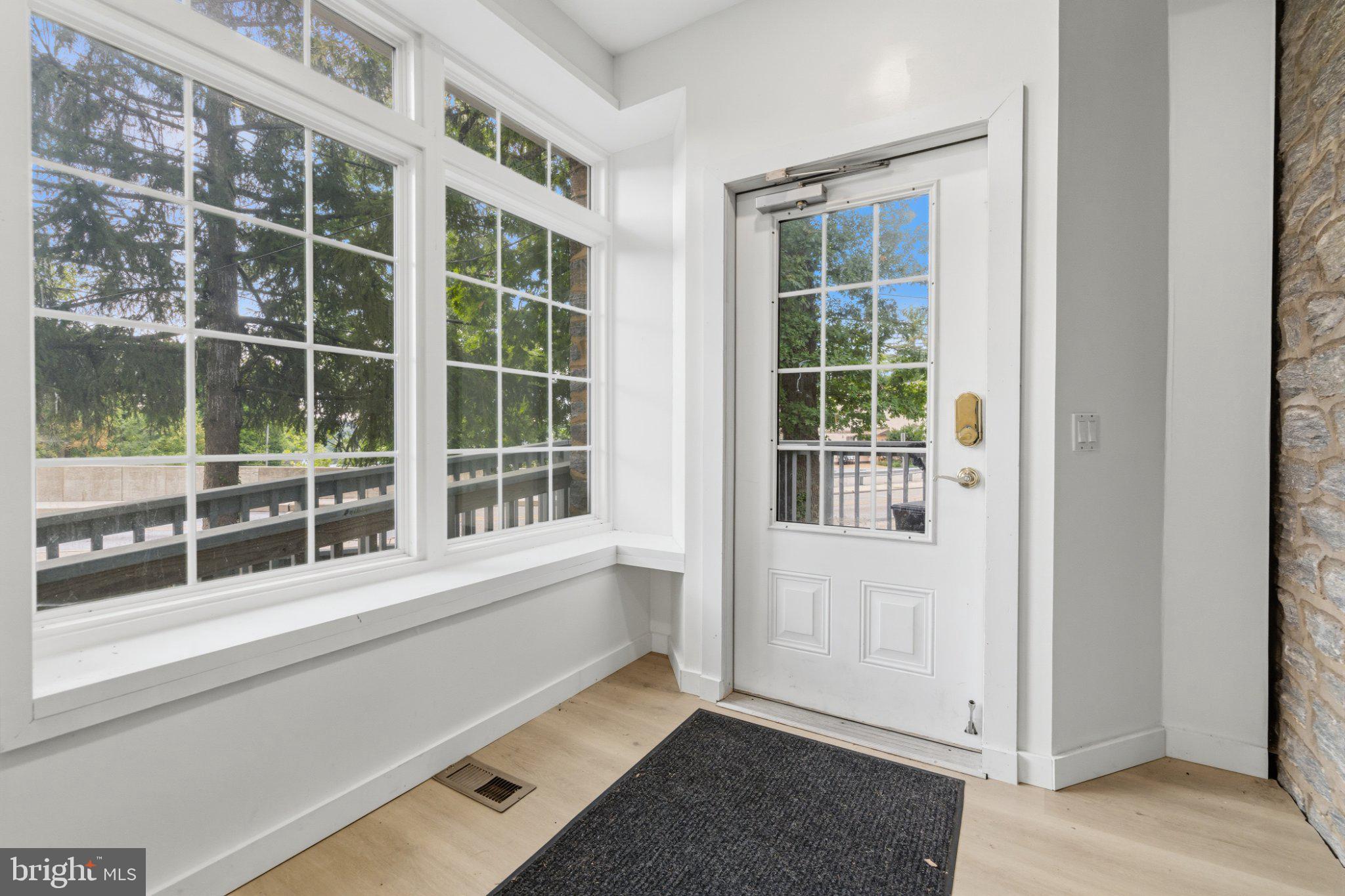 1564 Edge Hill Rd, Abington, PA 19001 photo