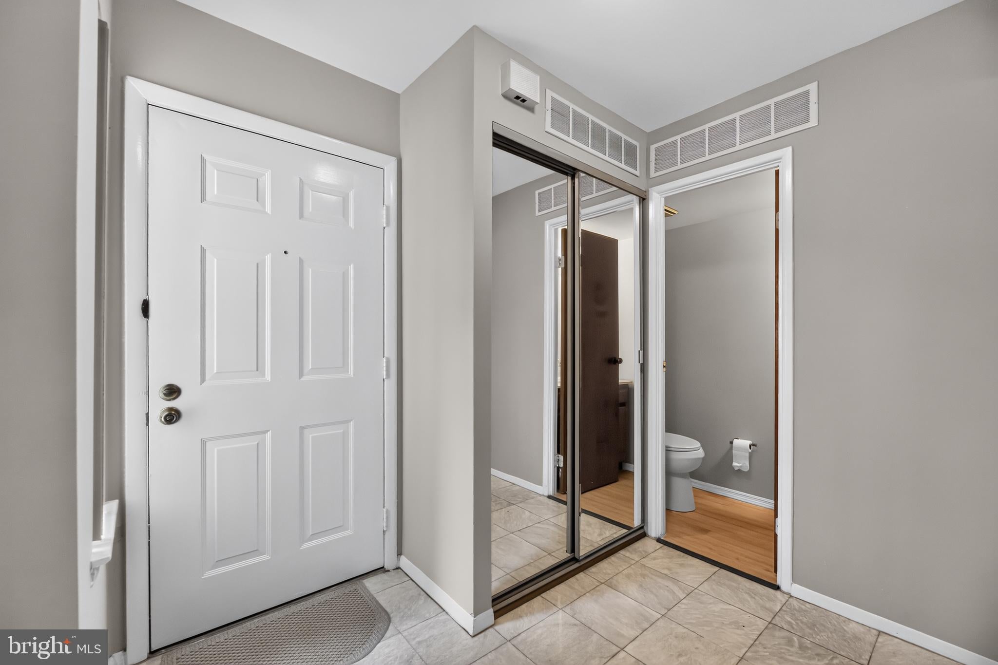 218 Deerpark Ct, Marlton, NJ 08053 photo