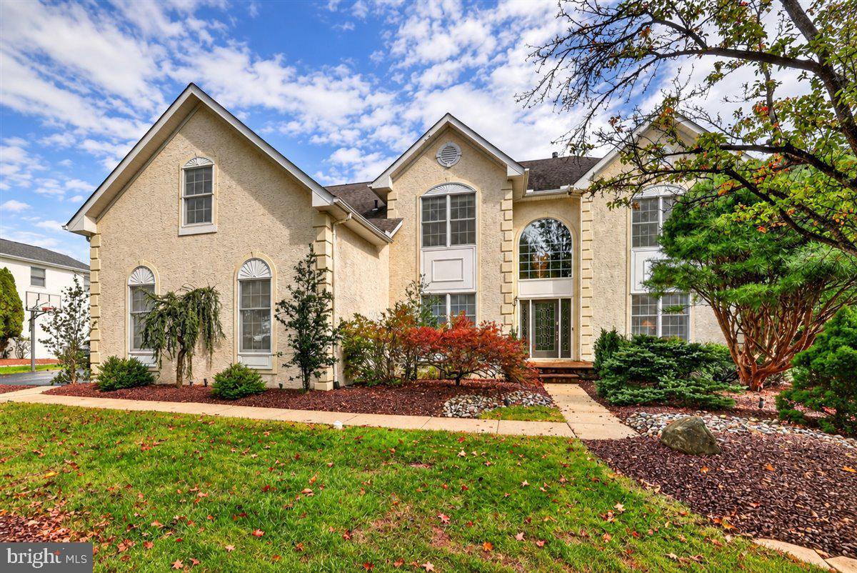 6 Dover Pl, Hopeland, PA 18966