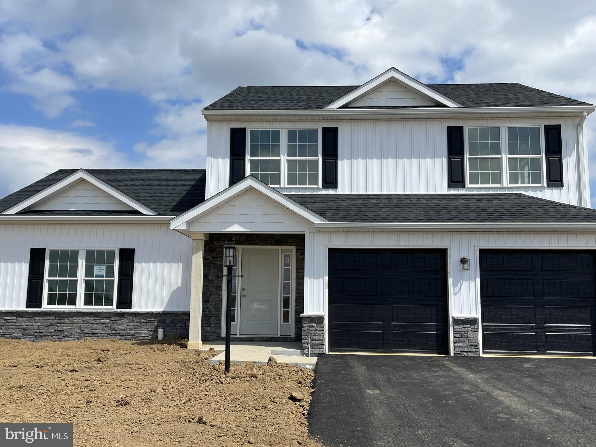 3 Lavender Ln, Lebanon, PA 17042