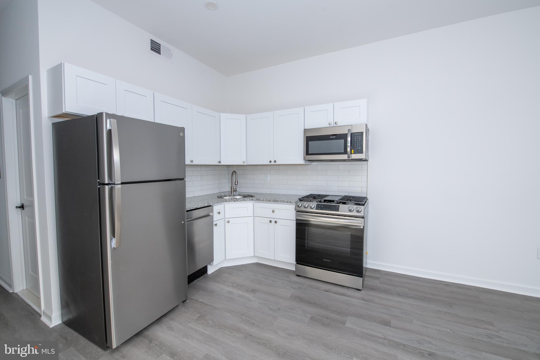 4205 W Girard Ave, Philadelphia, PA 19104 photo