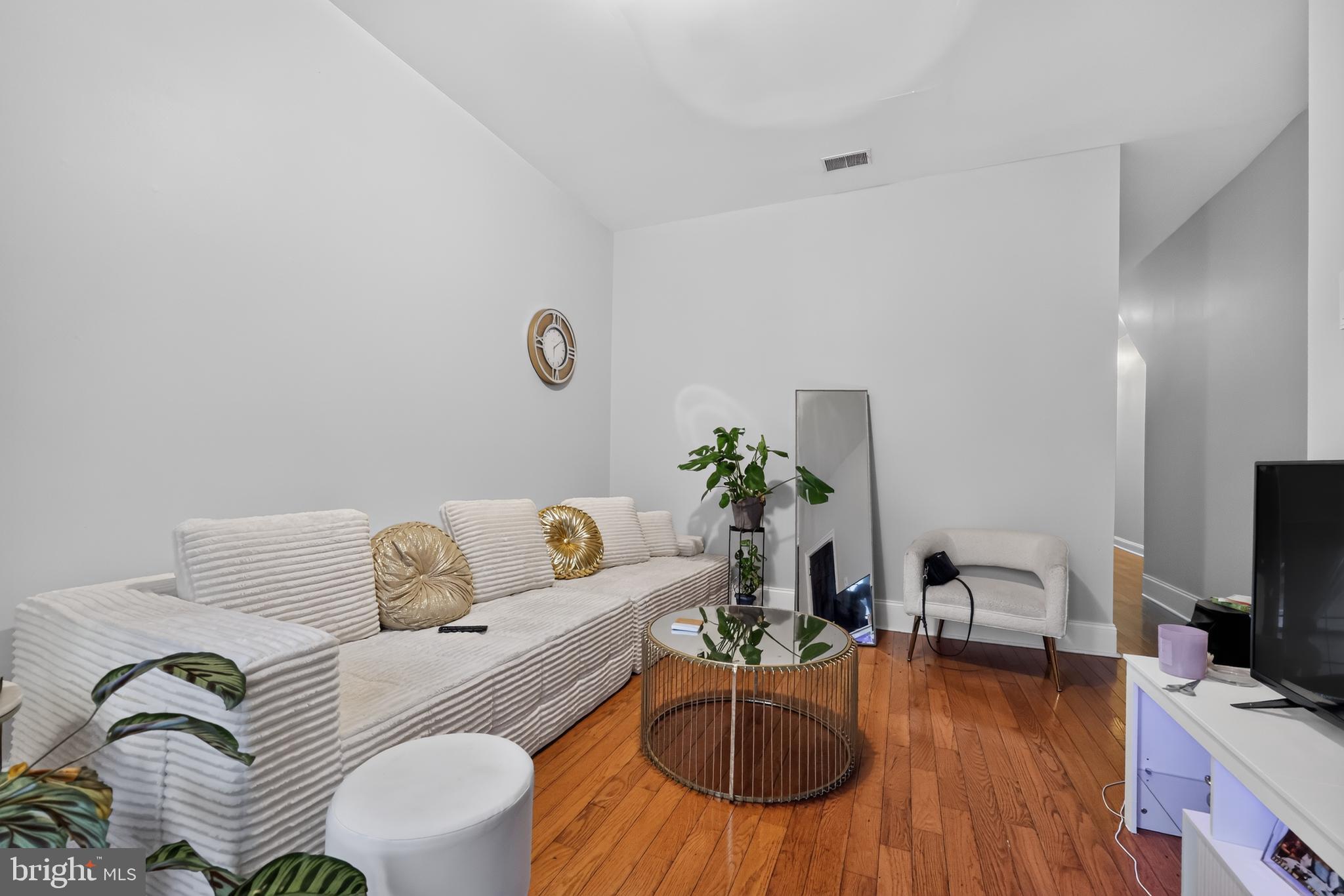 1900 W Diamond St, Philadelphia, PA 19121 photo
