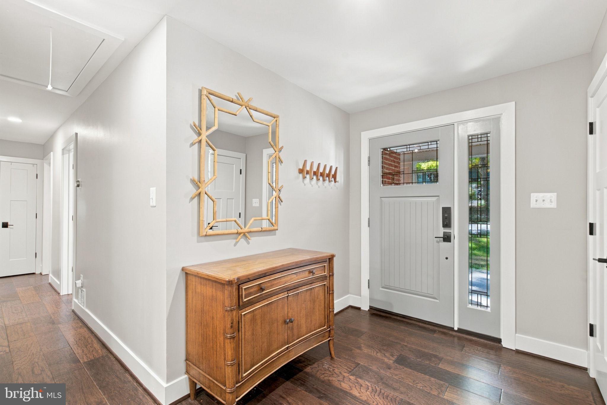3412 Barger Dr, Falls Church, VA 22044 photo