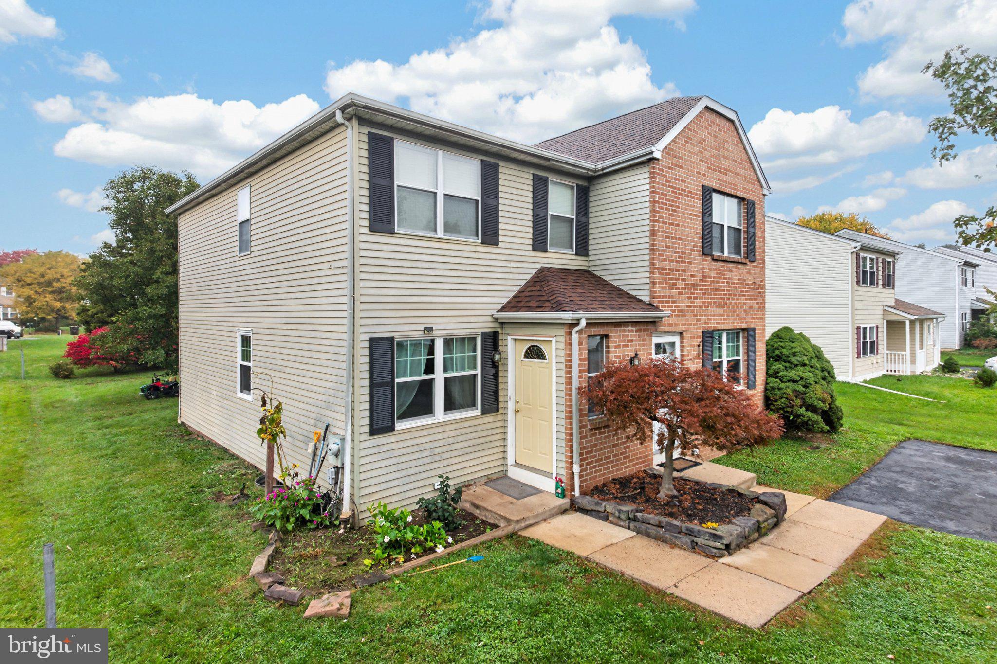 269 Shirley Dr, Harleysville, PA 19438