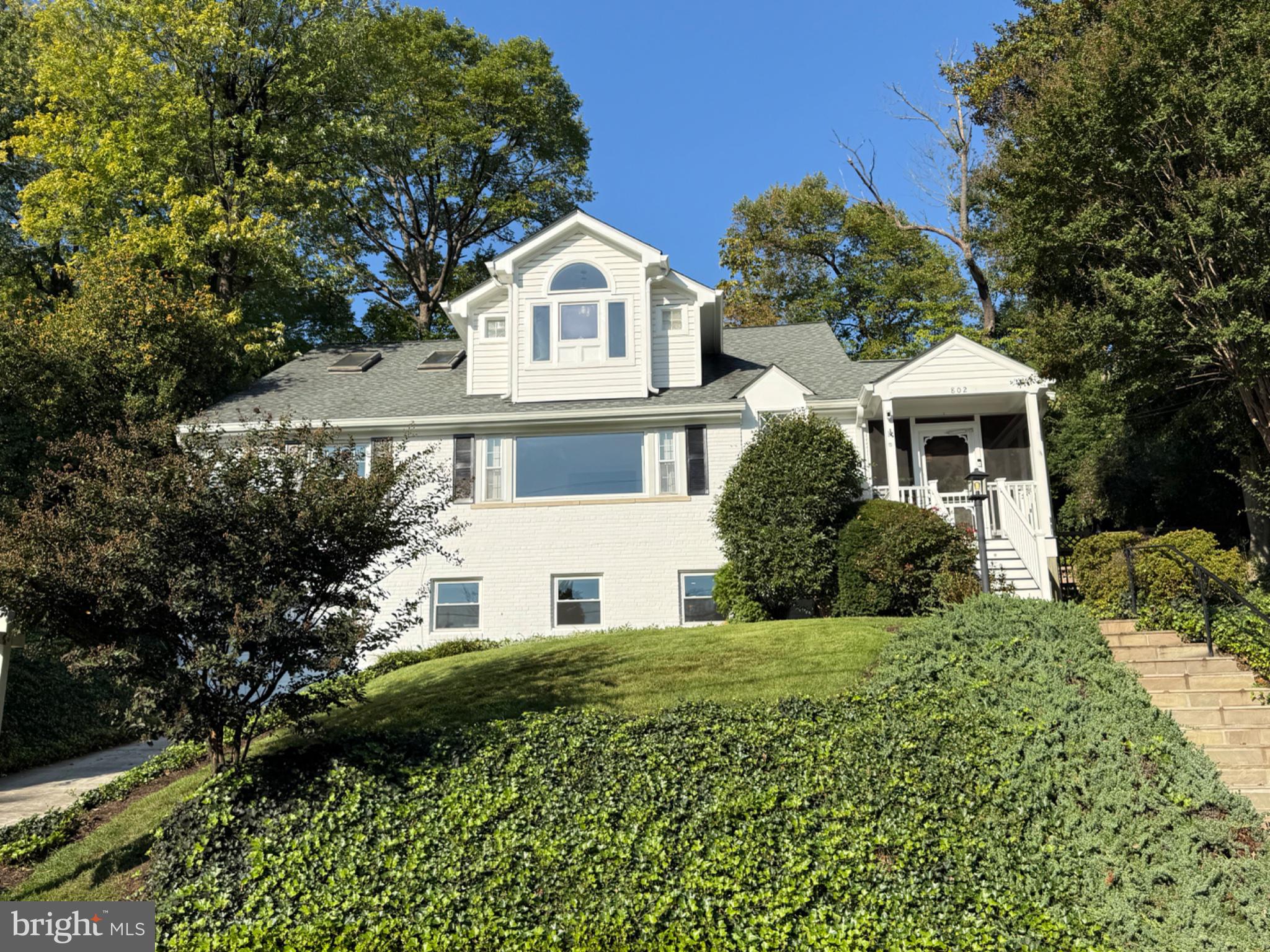 802 Parkway Terrace, Alexandria, VA 22302