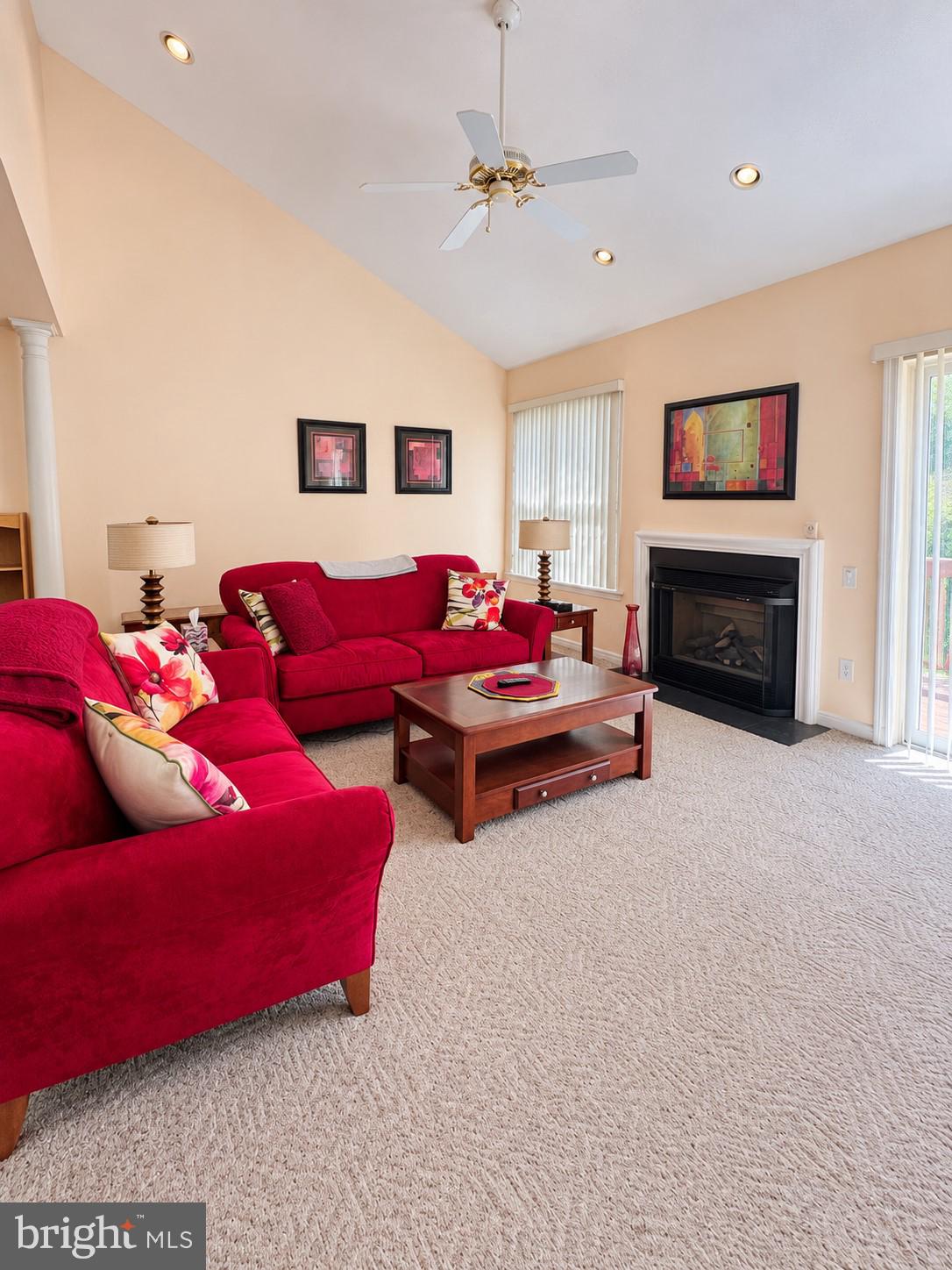 48 Wheatsheaf Ln, Norristown, PA 19403 photo