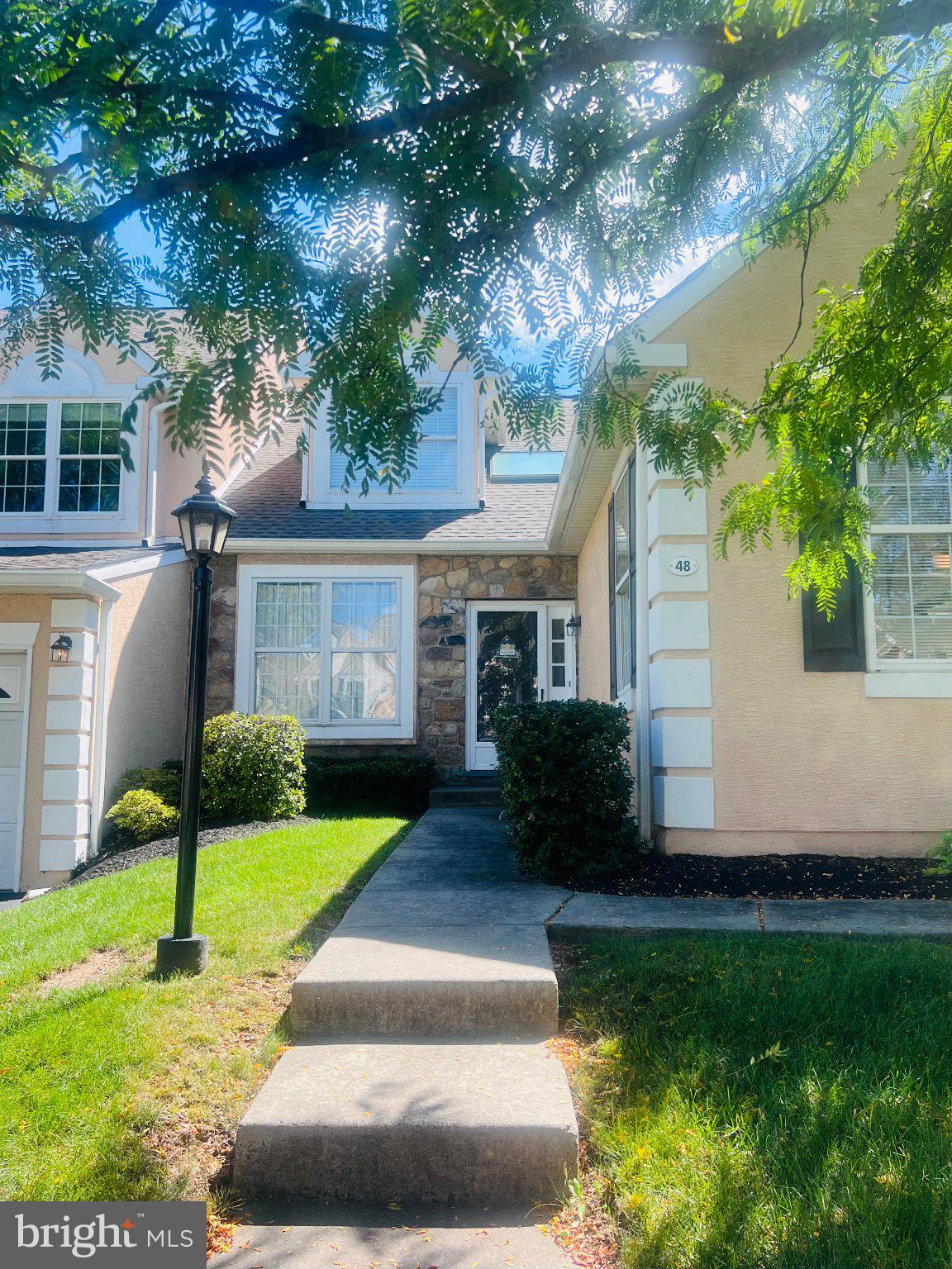 48 Wheatsheaf Ln, Norristown, PA 19403 photo