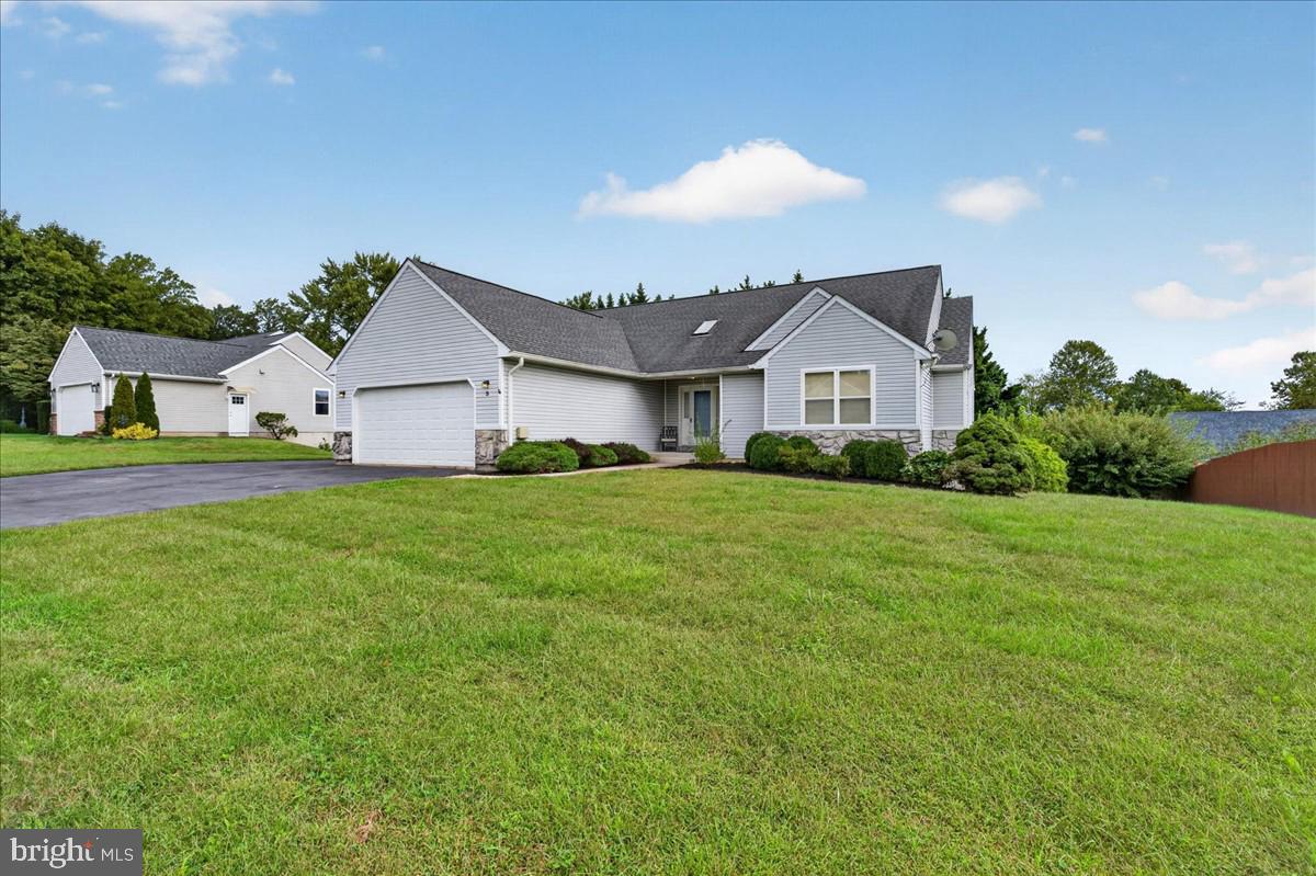 3 Cobblefield Dr, Newark, DE 19713 photo