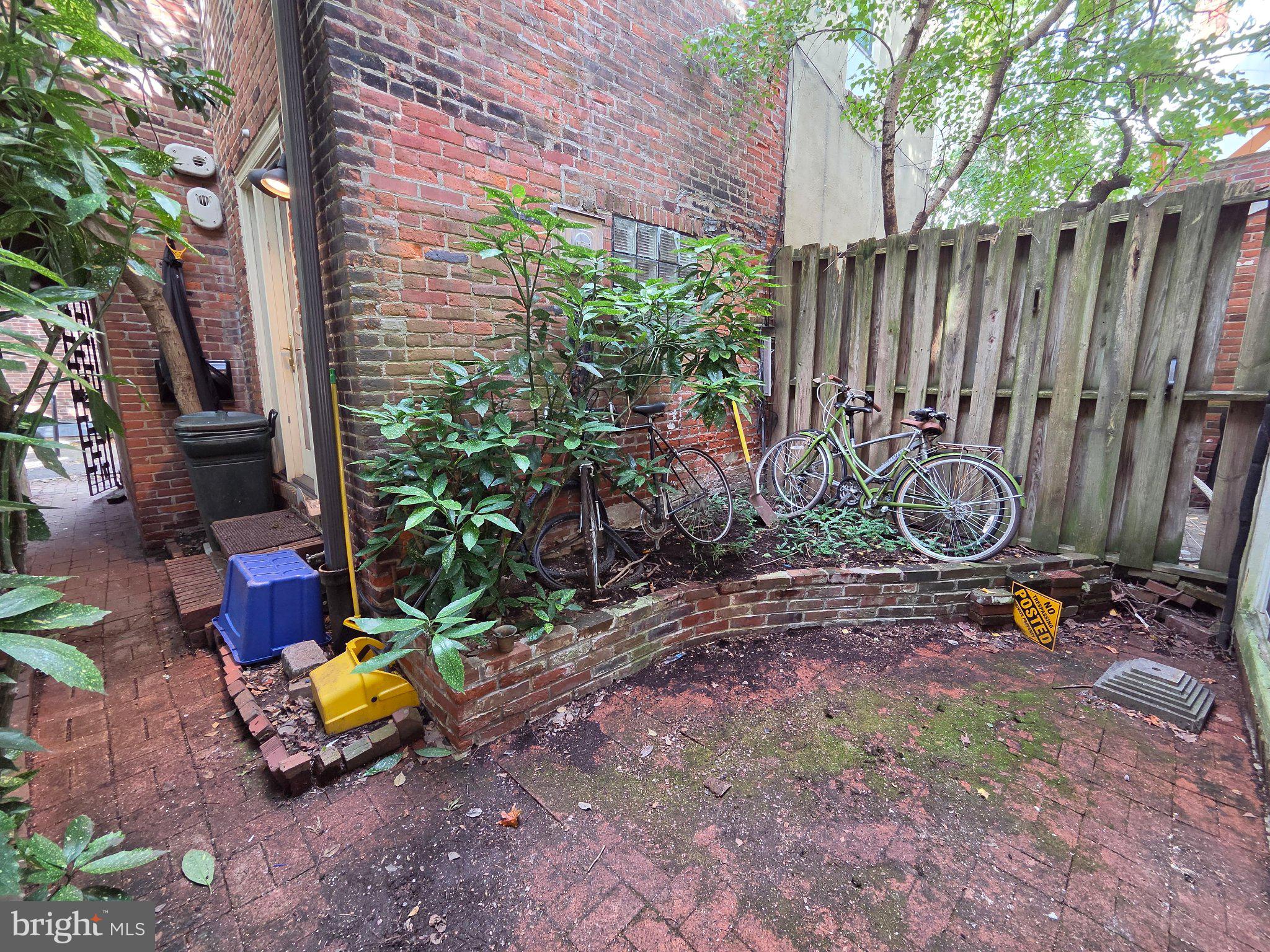 2021 Lombard St, Philadelphia, PA 19146 photo