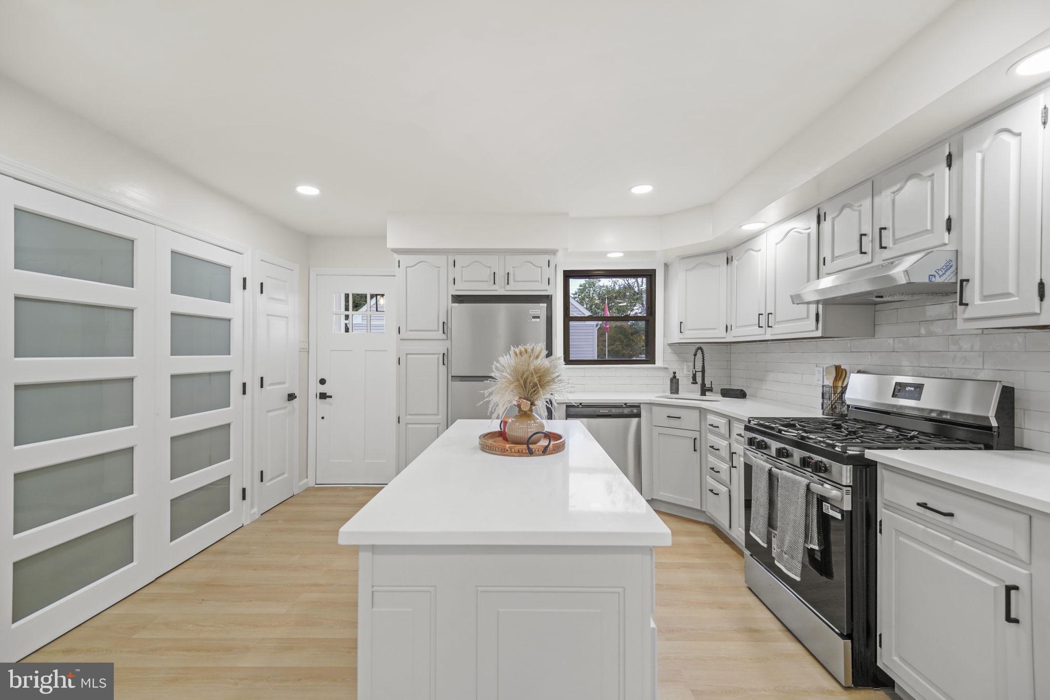 196 Tansboro Rd, Berlin, NJ 08009 photo