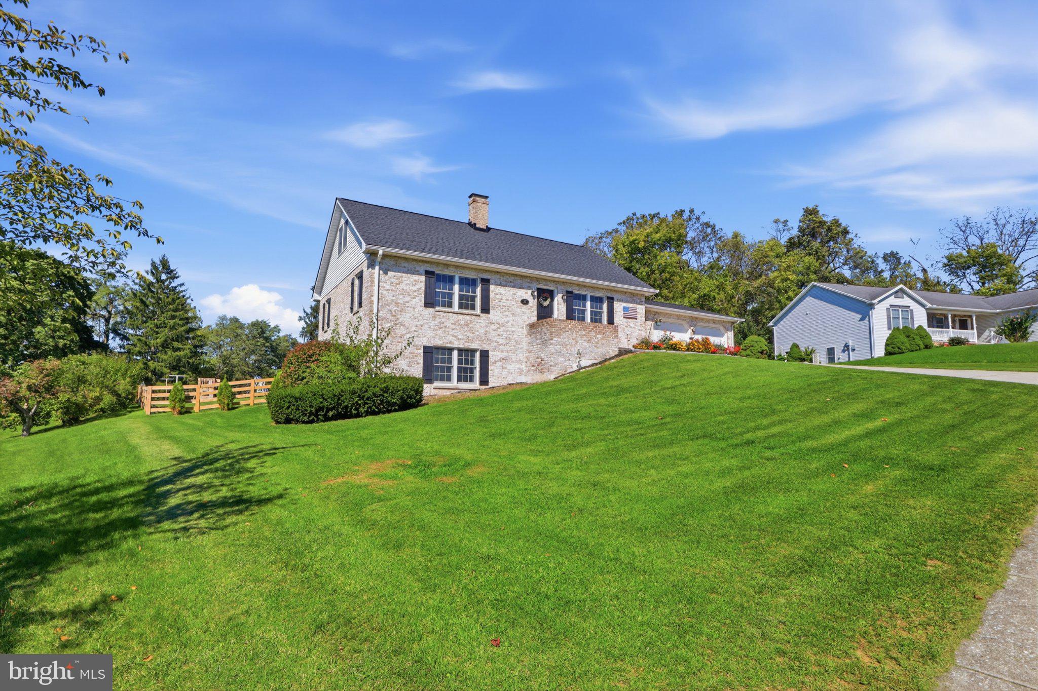 37 Impala Dr, Dillsburg, PA 17019 photo