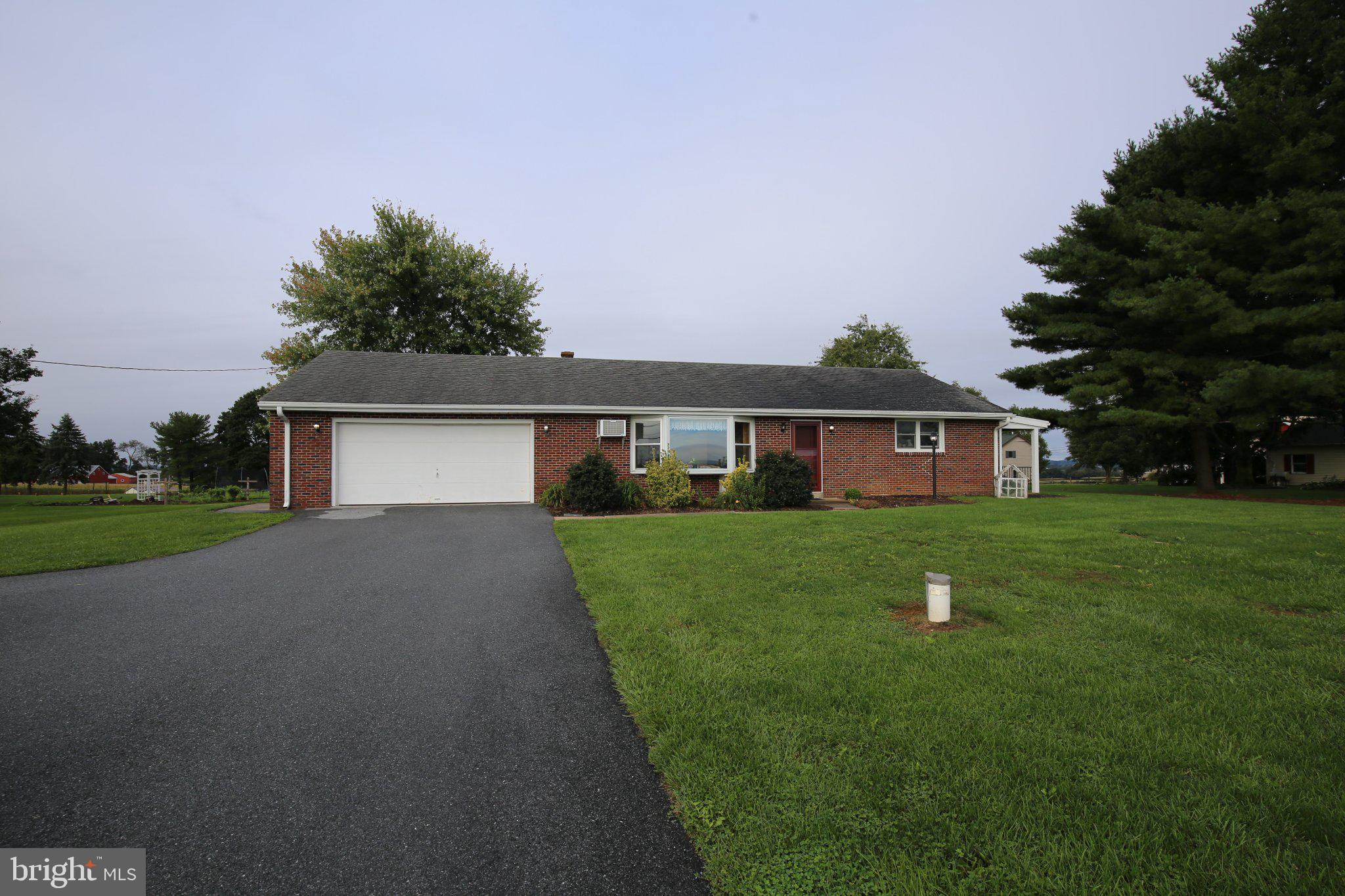 1172 Colebrook Rd, Manheim, PA 17545