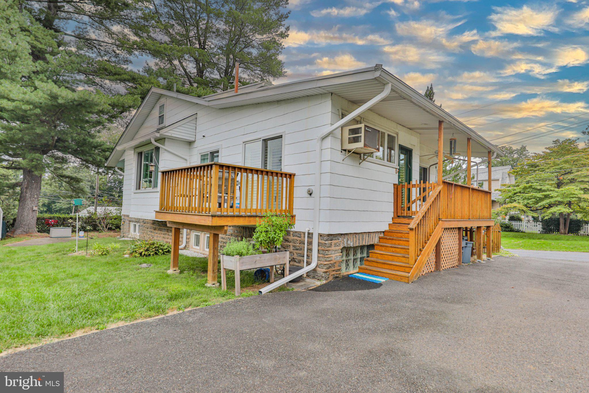410 Continental Rd, Hatboro, PA 19040