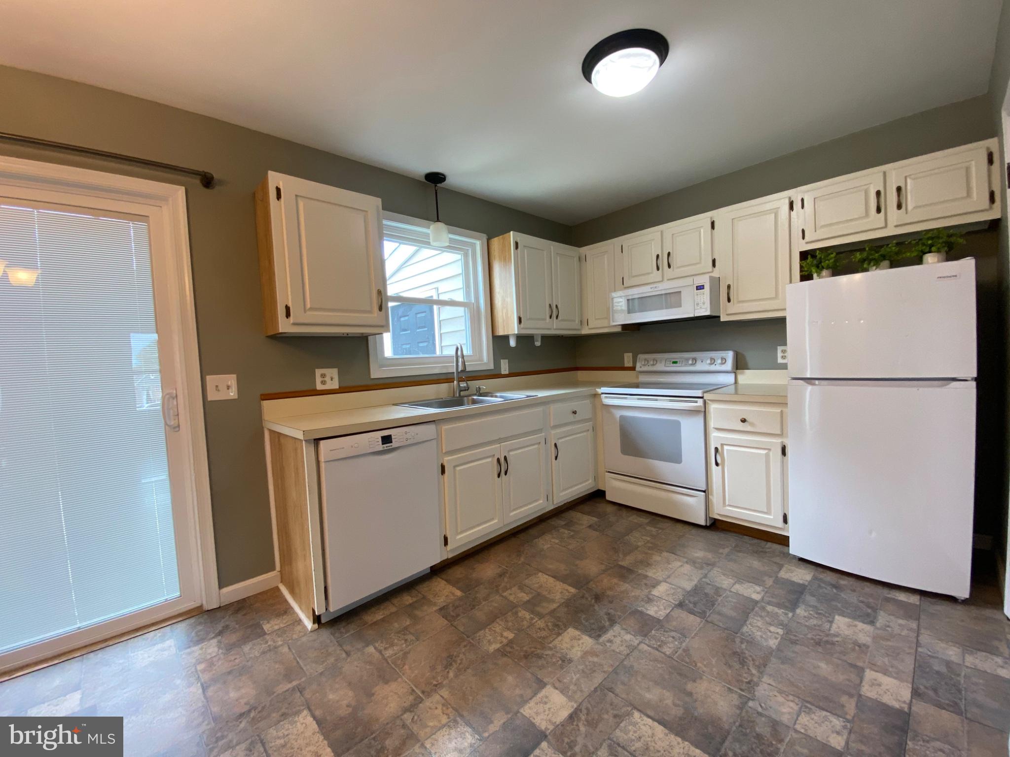412 Cardinal Rd, Lititz, PA 17543 photo