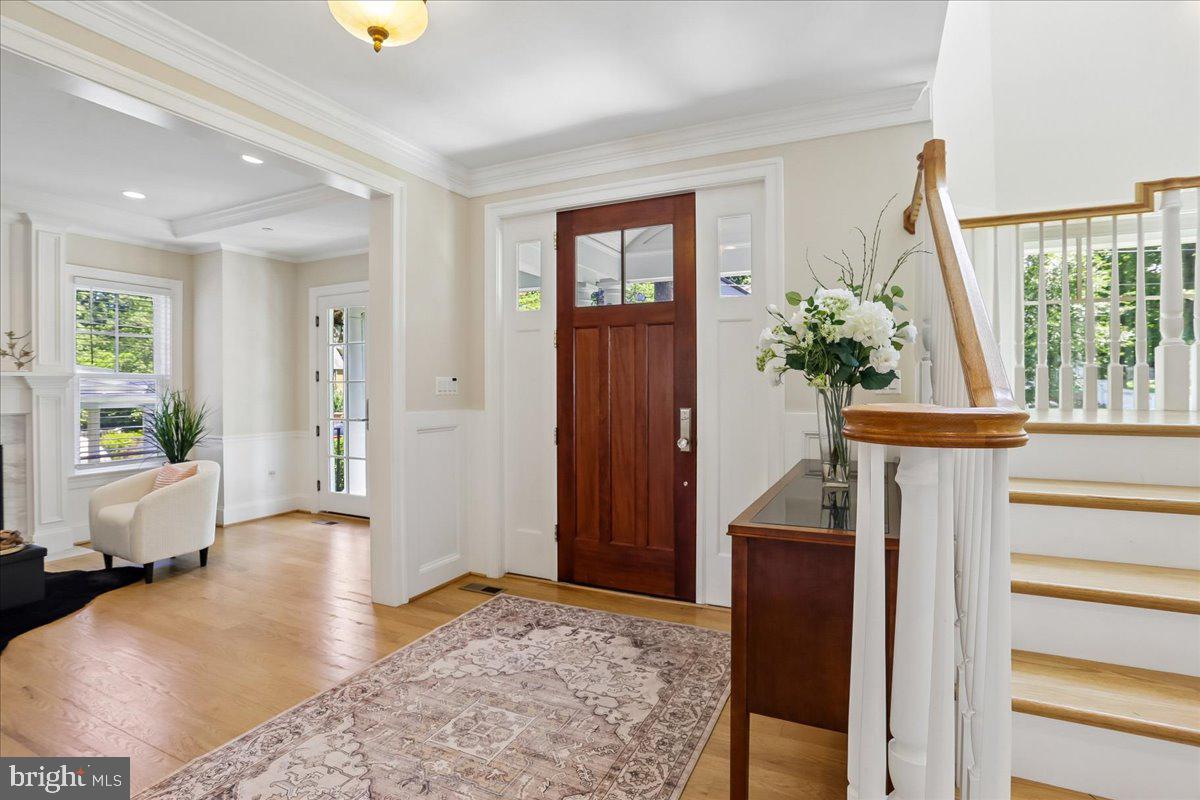 7800 Radnor Rd, Bethesda, MD 20817 photo