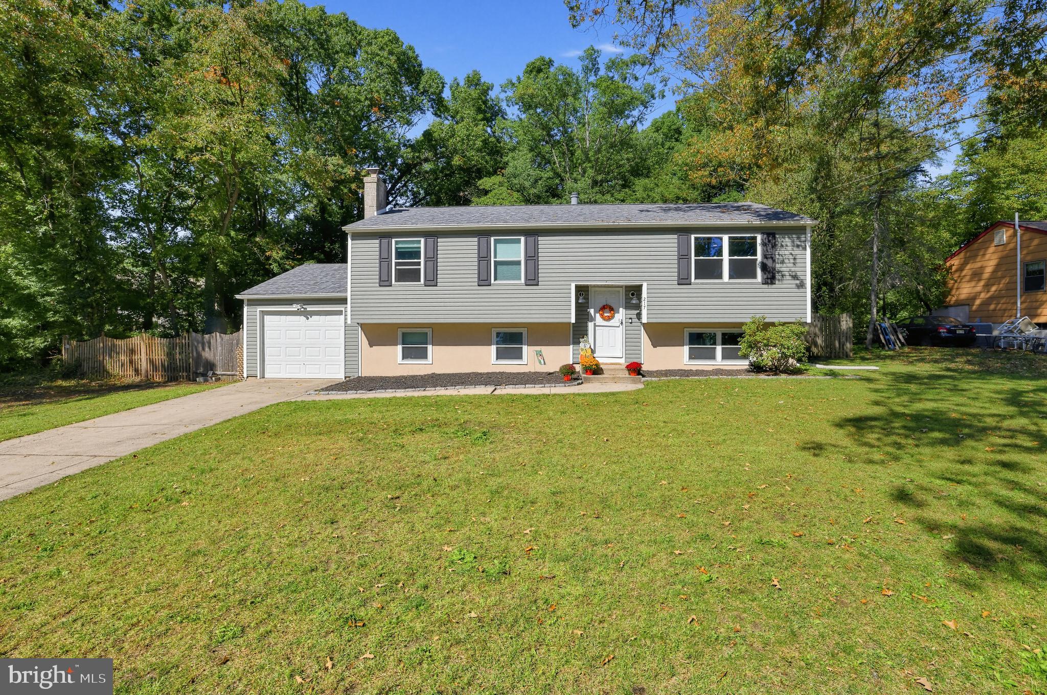 217 Summit Ave, Blackwood, NJ 08012