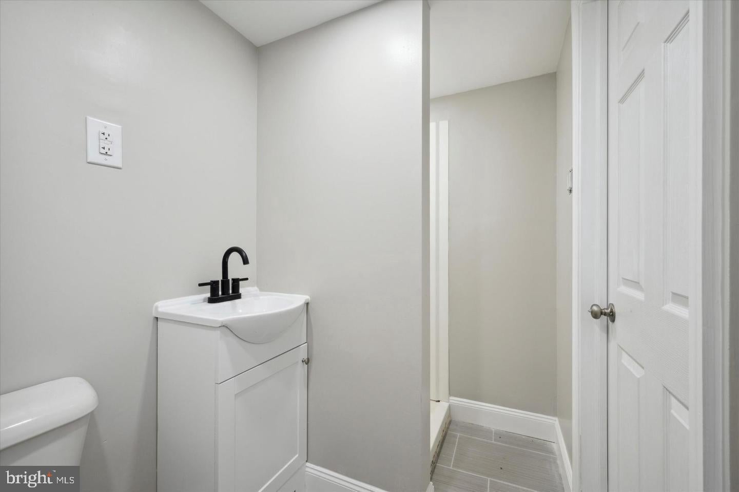 7322 Brentwood, Philadelphia, PA 19151 photo