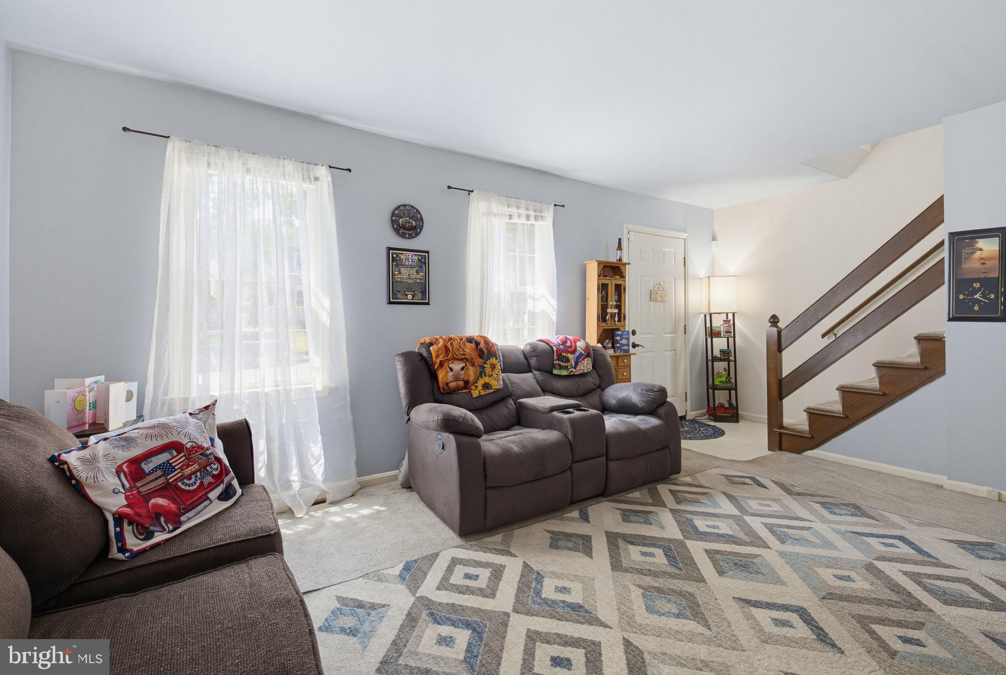 691 Topaz Dr, Lancaster, PA 17603 photo
