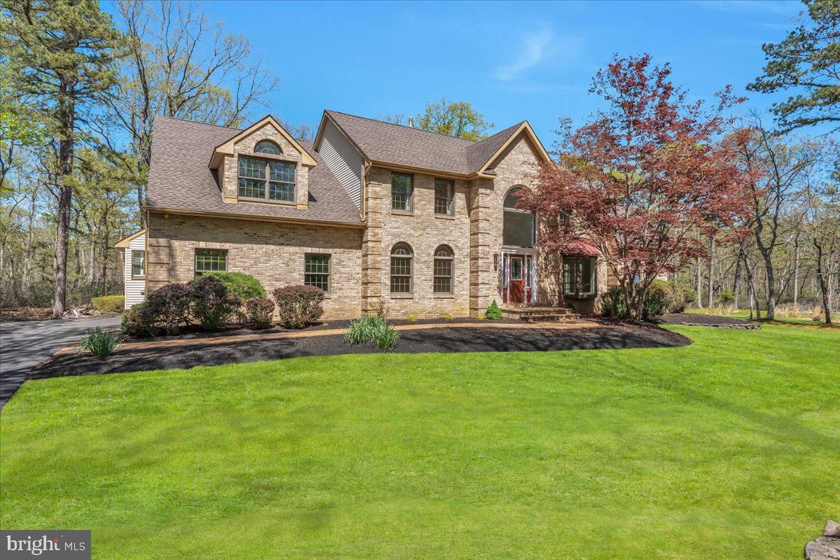 5 Hamilton Ct, Southampton, NJ 08088 photo
