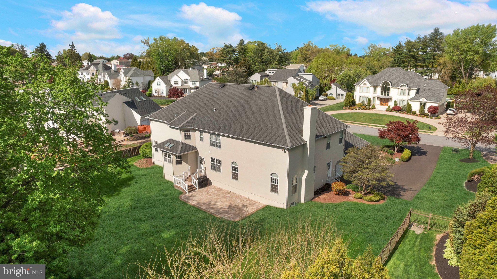 672 Korisa Dr, Huntingdon Valley, PA 19006 photo