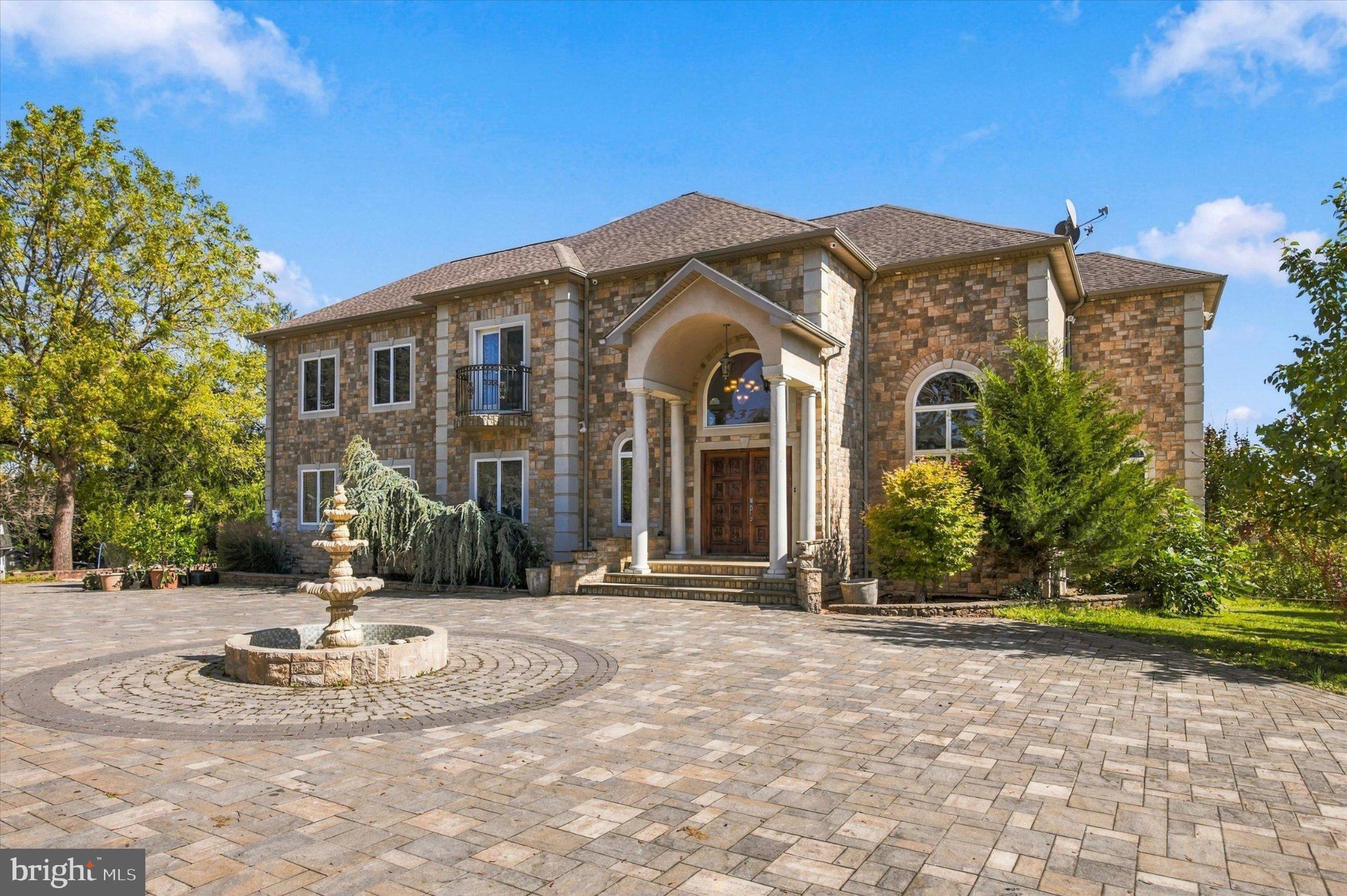 3371 Paper Mill Rd, Huntingdon Valley, PA 19006