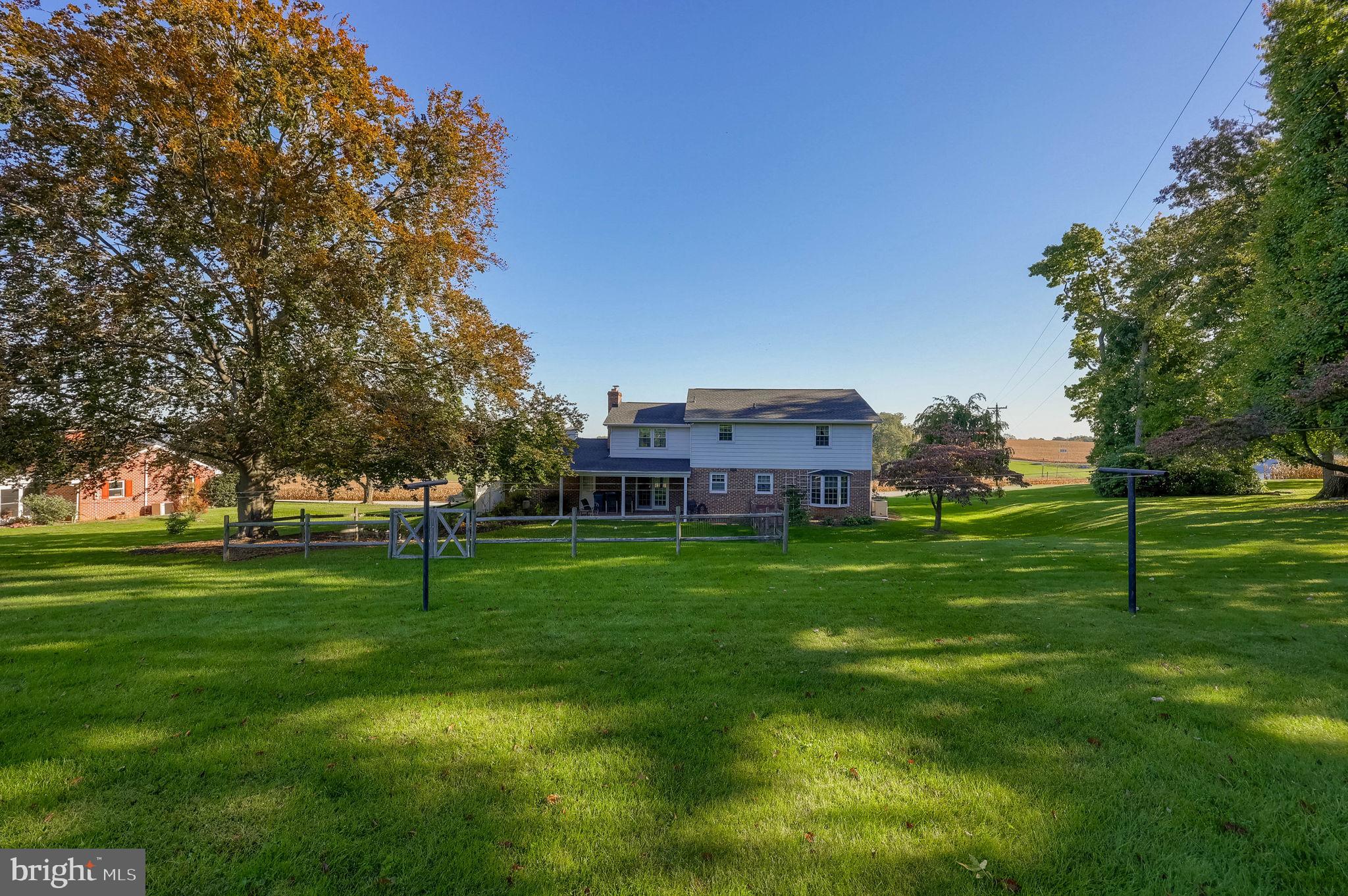 1942 Plains View Dr, Spring Grove, PA 17362 photo