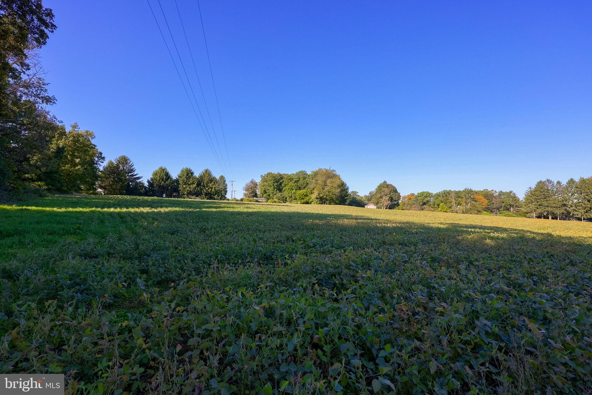 1942 Plains View Dr, Spring Grove, PA 17362 photo